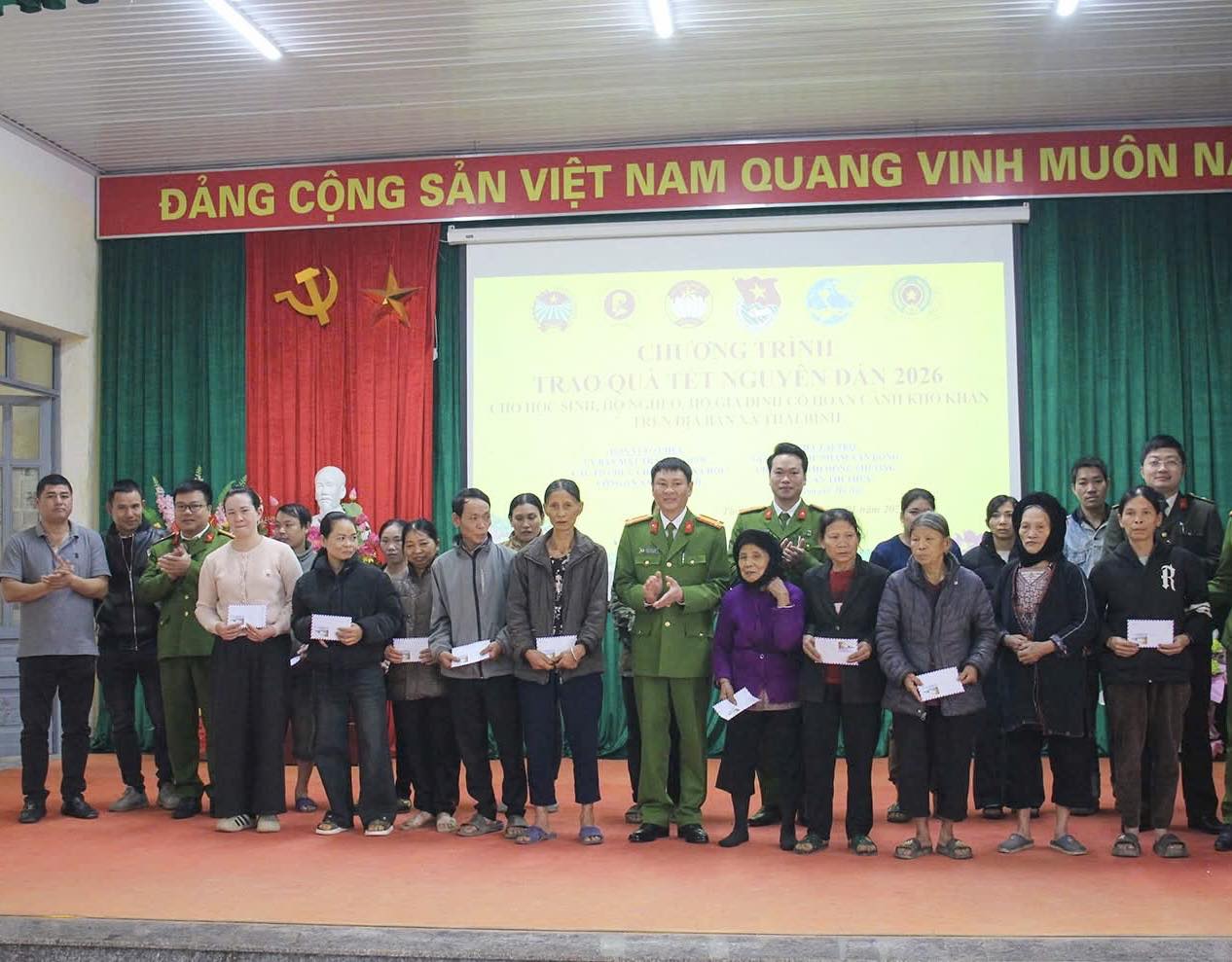 LAN TOẢ PHONG TRÀO THI ĐUA “BA NHẤT”