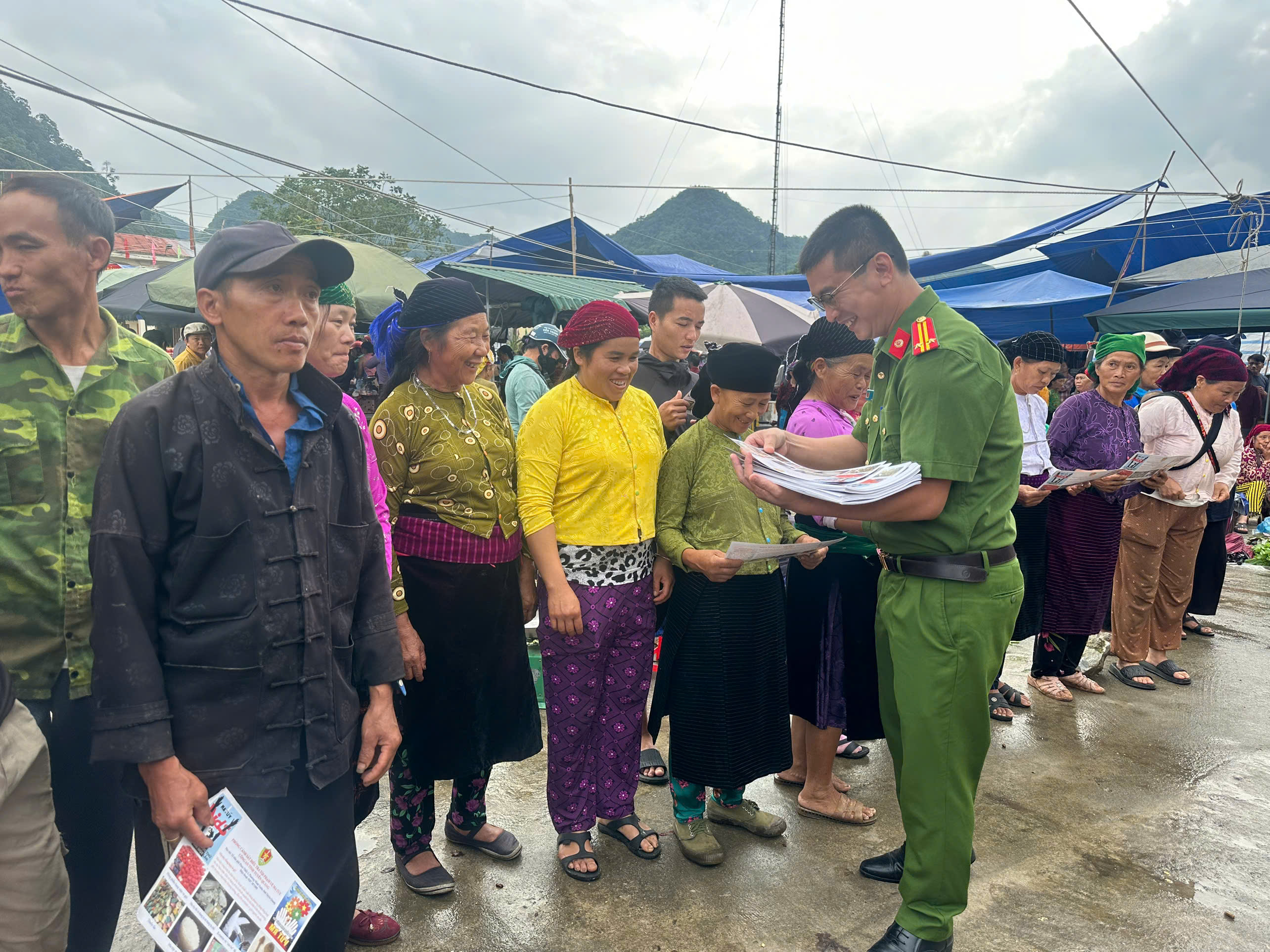 Phòng CSĐT tội phạm về ma túy Công an tỉnh Tuyên Quang tuyên truyền, phổ biến, giáo dục pháp luật về ma túy tại Nghĩa Thuận