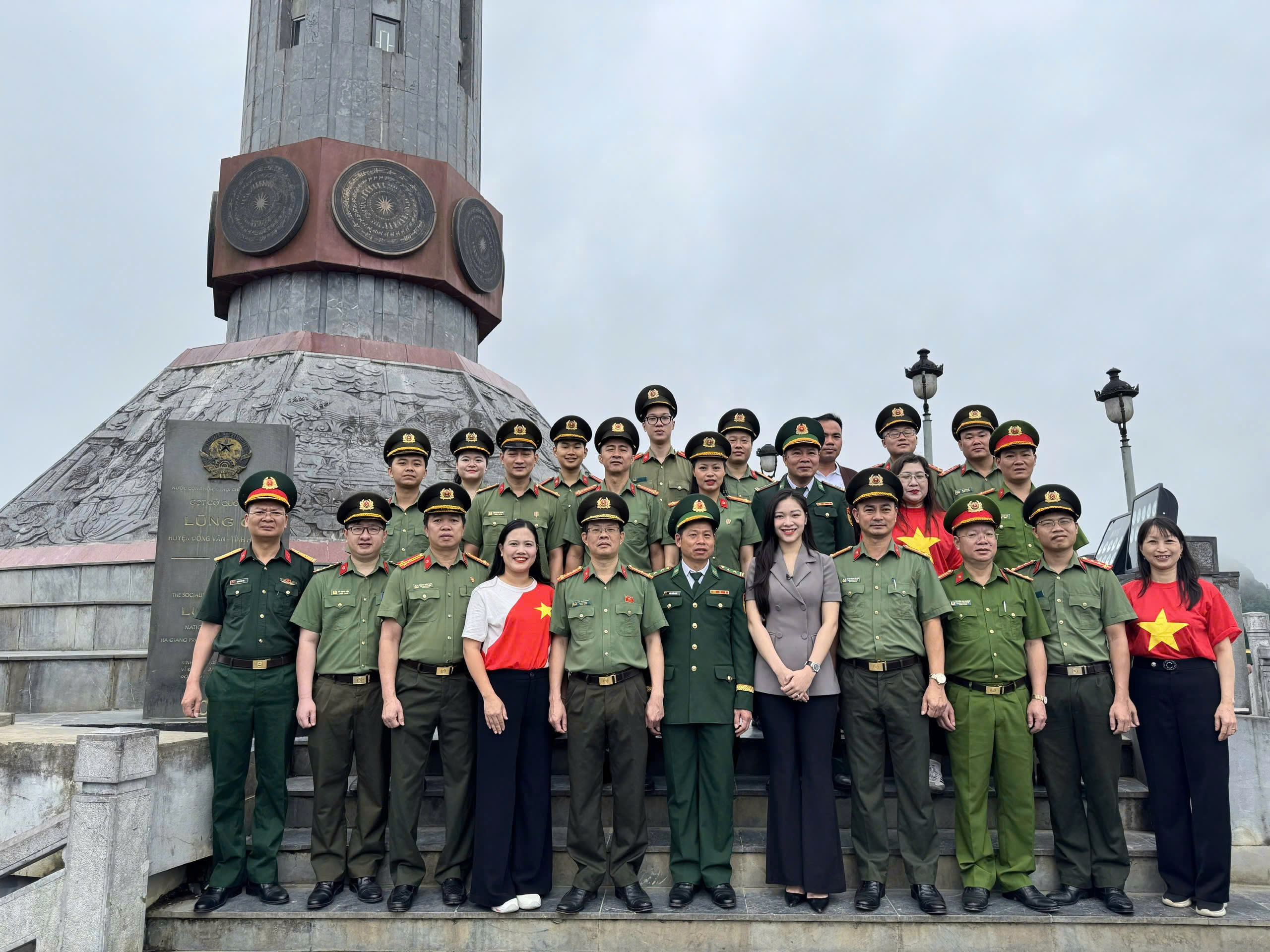 CHUỖI HOẠT ĐỘNG Ý NGHĨA TẠI NƠI ĐỊA ĐẦU TỔ QUỐC