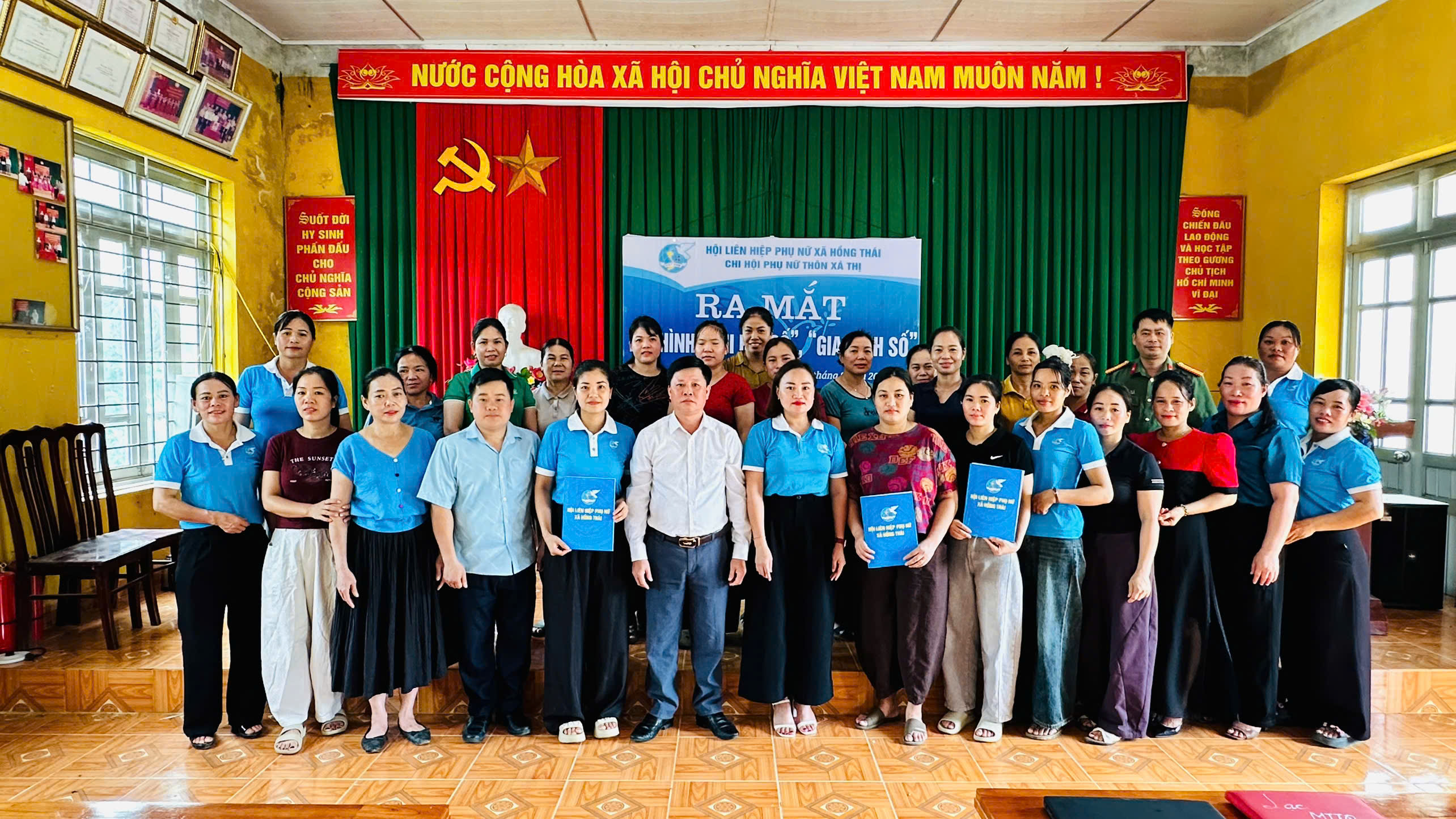 Hội LHPN xã Hồng Thái ra mắt mô hình “Chi hội số”, “Gia đình số”