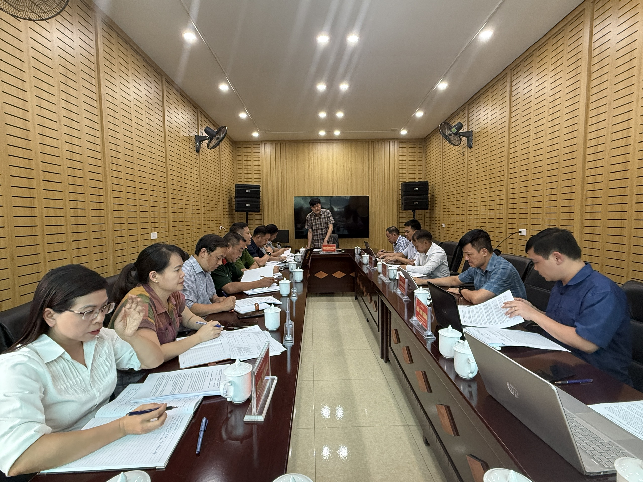 UBND XÃ SÀ PHÌN TỔ CHỨC PHIÊN HỌP THƯỜNG KỲ THÁNG 7 NĂM 2026