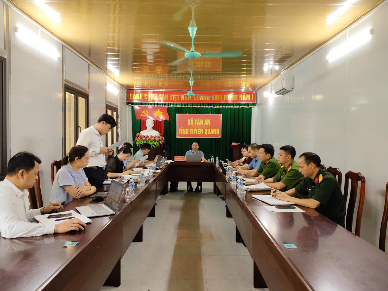 TÂN AN TỔ CHỨC PHIÊN HỌP UBND XÃ THƯỜNG KỲ THÁNG 4 NĂM 2026 