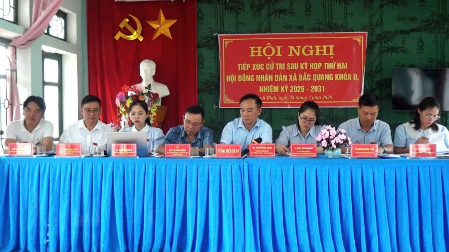 Tổ đại biểu số 1 HĐND xã Bắc Quang tiếp xúc cử tri tại thôn Thanh Bình