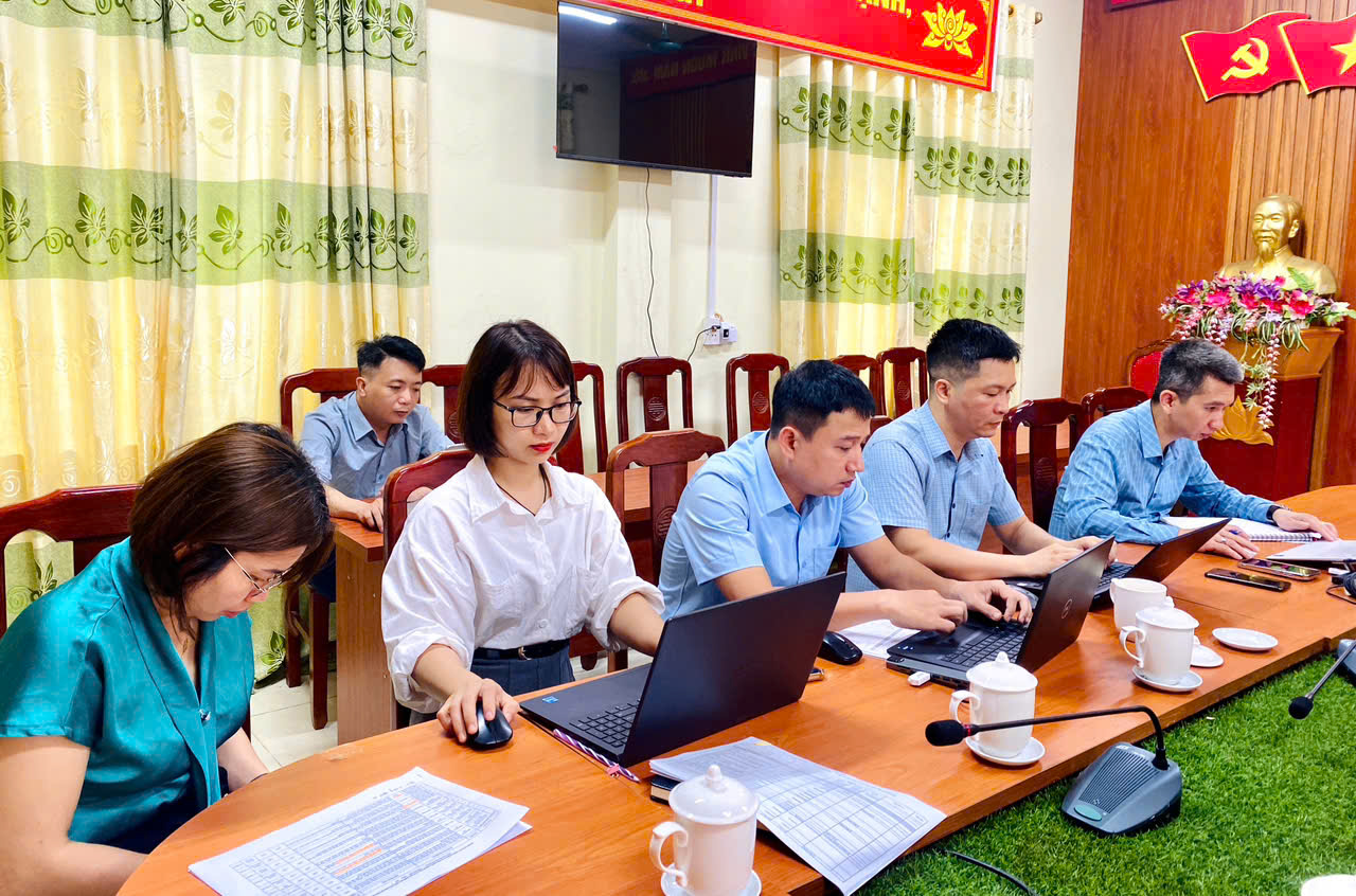 B&iacute; thư 4.jpg