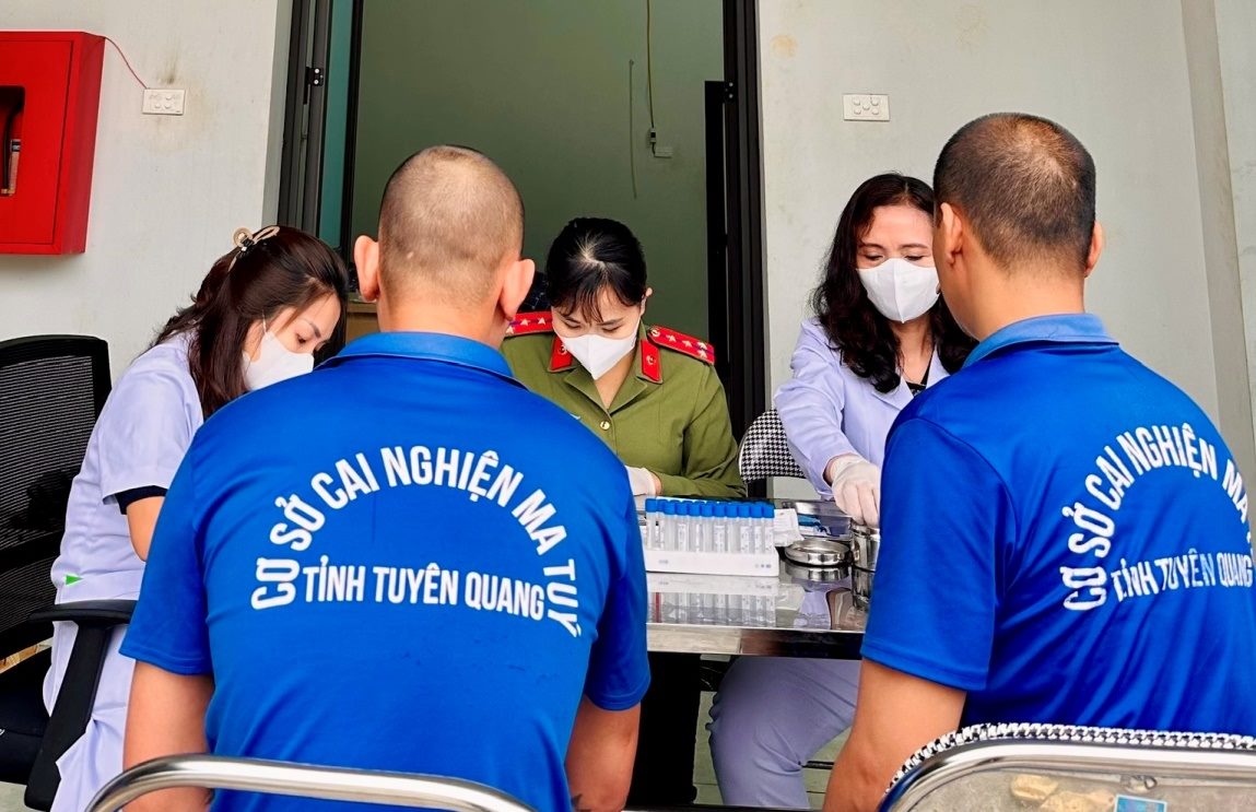 Chủ động kiểm soát HIV/AIDS, hướng tới mục tiêu phát triển bền vững và không còn dịch AIDS