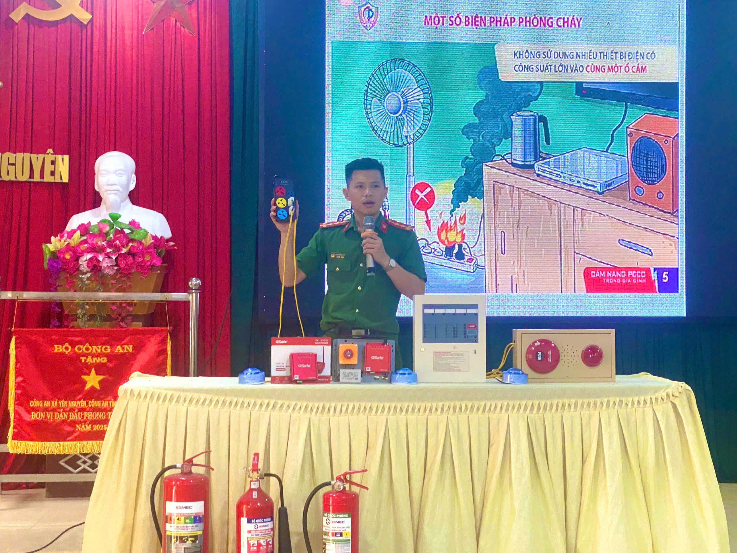 YÊN NGUYÊN NÂNG CAO Ý THỨC NGƯỜI DÂN TRONG PHÒNG CHÁY, CHỮA CHÁY TỪ CÔNG TÁC TUYÊN TRUYỀN, ỨNG DỤNG CÔNG NGHỆ