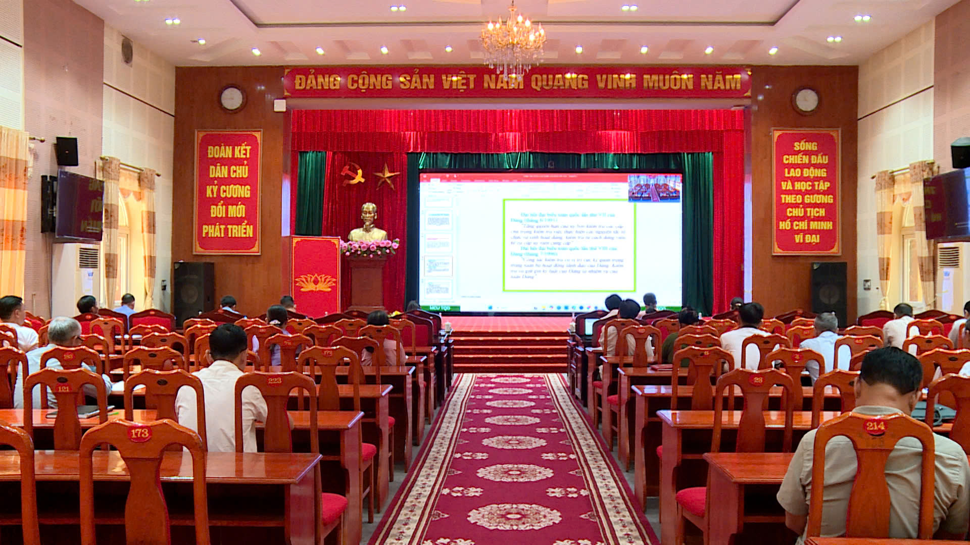 Khai giảng lớp bồi dưỡng nghiệp vụ chuyên sâu công tác kiểm tra, giám sát 