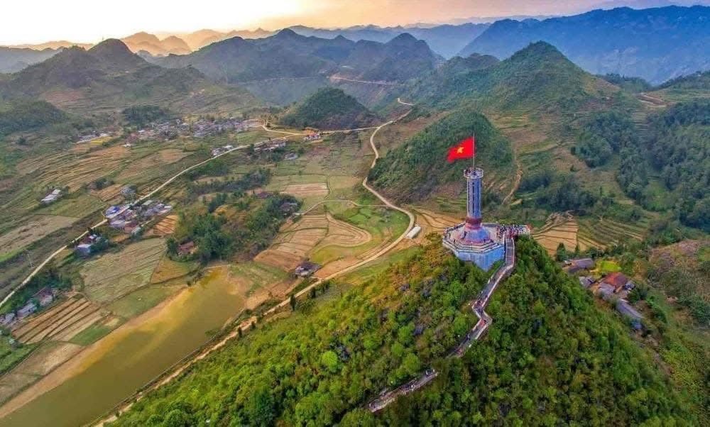 Ý ĐẢNG, LÒNG DÂN NƠI ĐỊA ĐẦU CỰC BẮC CỦA TỔ QUỐC