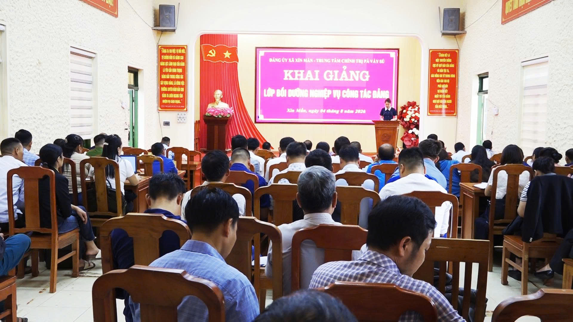 XÍN MẦN KHAI GIẢNG LỚP BỒI DƯỠNG NGHIỆP VỤ CÔNG TÁC ĐẢNG VÀ CHUYÊN ĐỀ GIÁO DỤC ĐẠO ĐỨC CÁCH MẠNG NĂM 2026