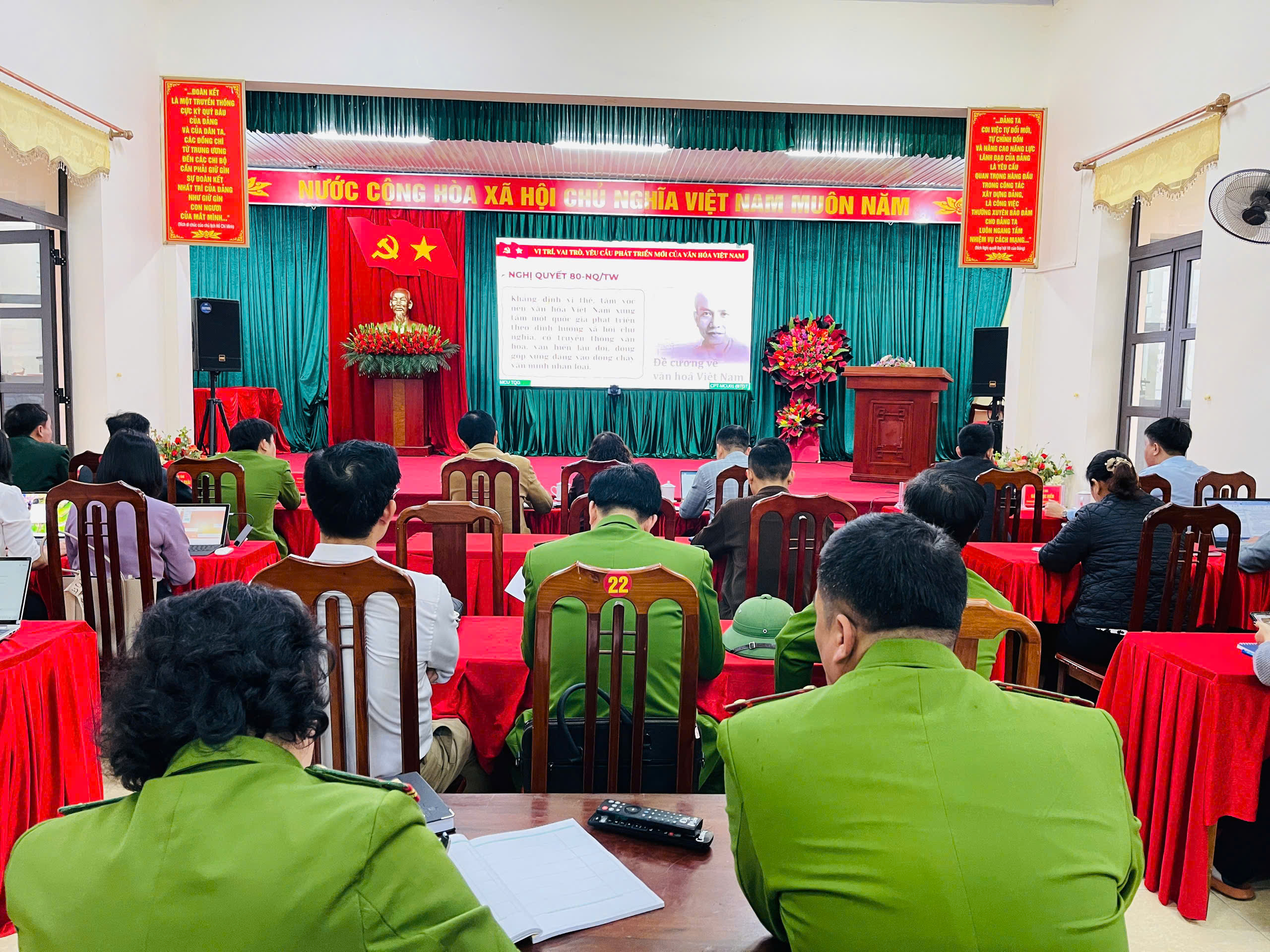 Thuận Hòa tham gia hội nghị toàn quốc quán triệt Nghị quyết của Bộ Chính trị về phát triển kinh tế Nhà nước và văn hóa Việt Nam