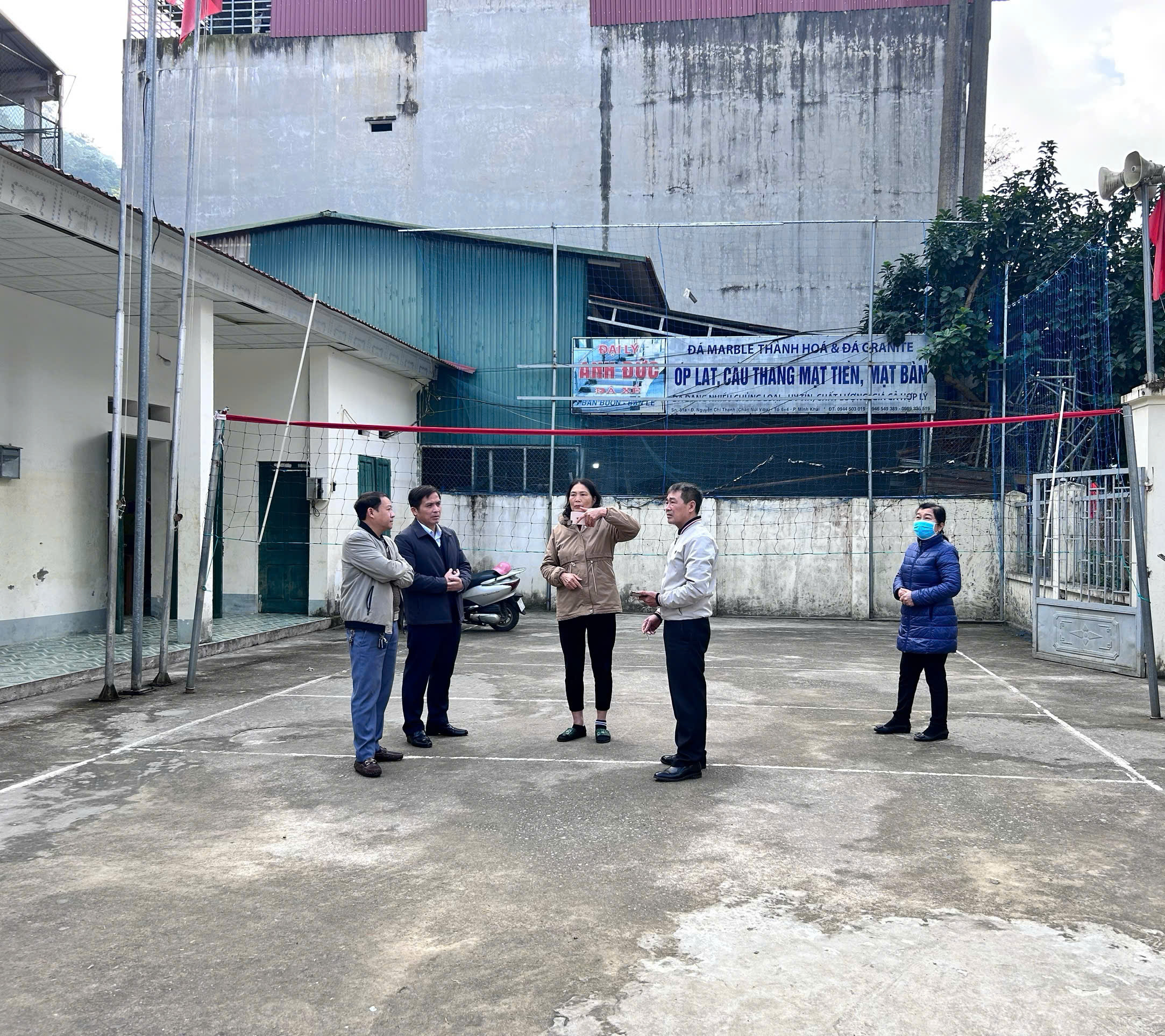 Đồng chí Hà Minh Mẫn kiểm tra công tác chuẩn bị tại các điểm bầu cử phường Hà Giang 2