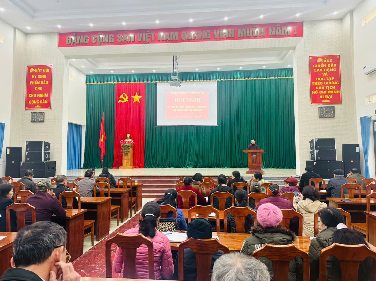 Ủy ban nhân dân thị trấn Vĩnh Lộc tổ chức tập huấn kỹ thuật trồng trọt, chăn nuôi, nuôi Trồng thuỷ sản