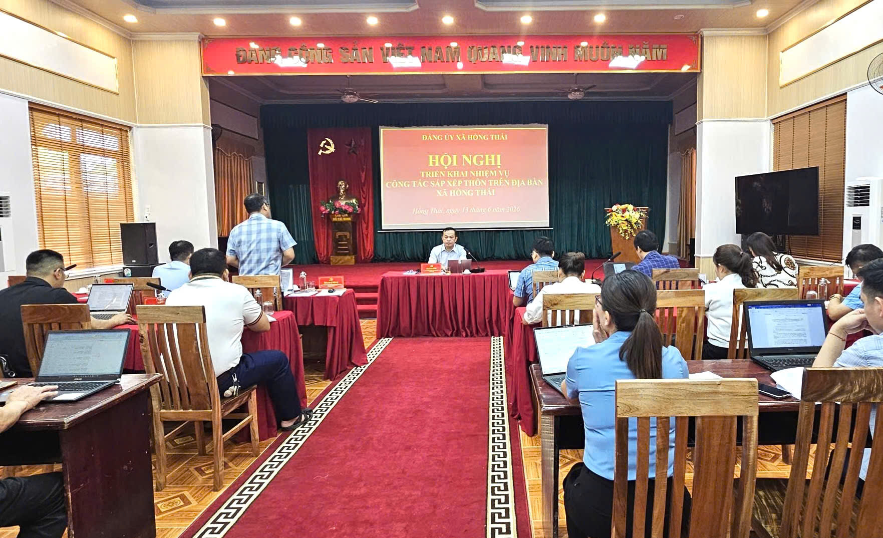 Xã Hồng Thái tổ chức hội nghị triển khai nhiệm vụ công tác sắp xếp thôn trên địa bàn