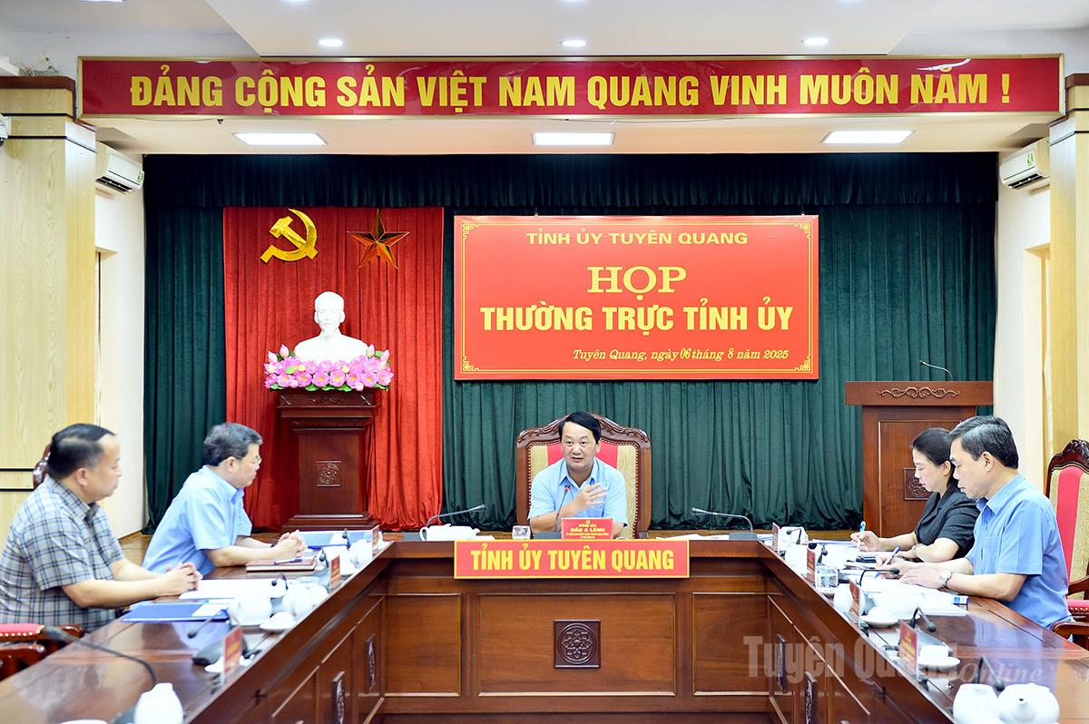 Thường trực Tỉnh ủy họp xem xét một số nội dung quan trọng