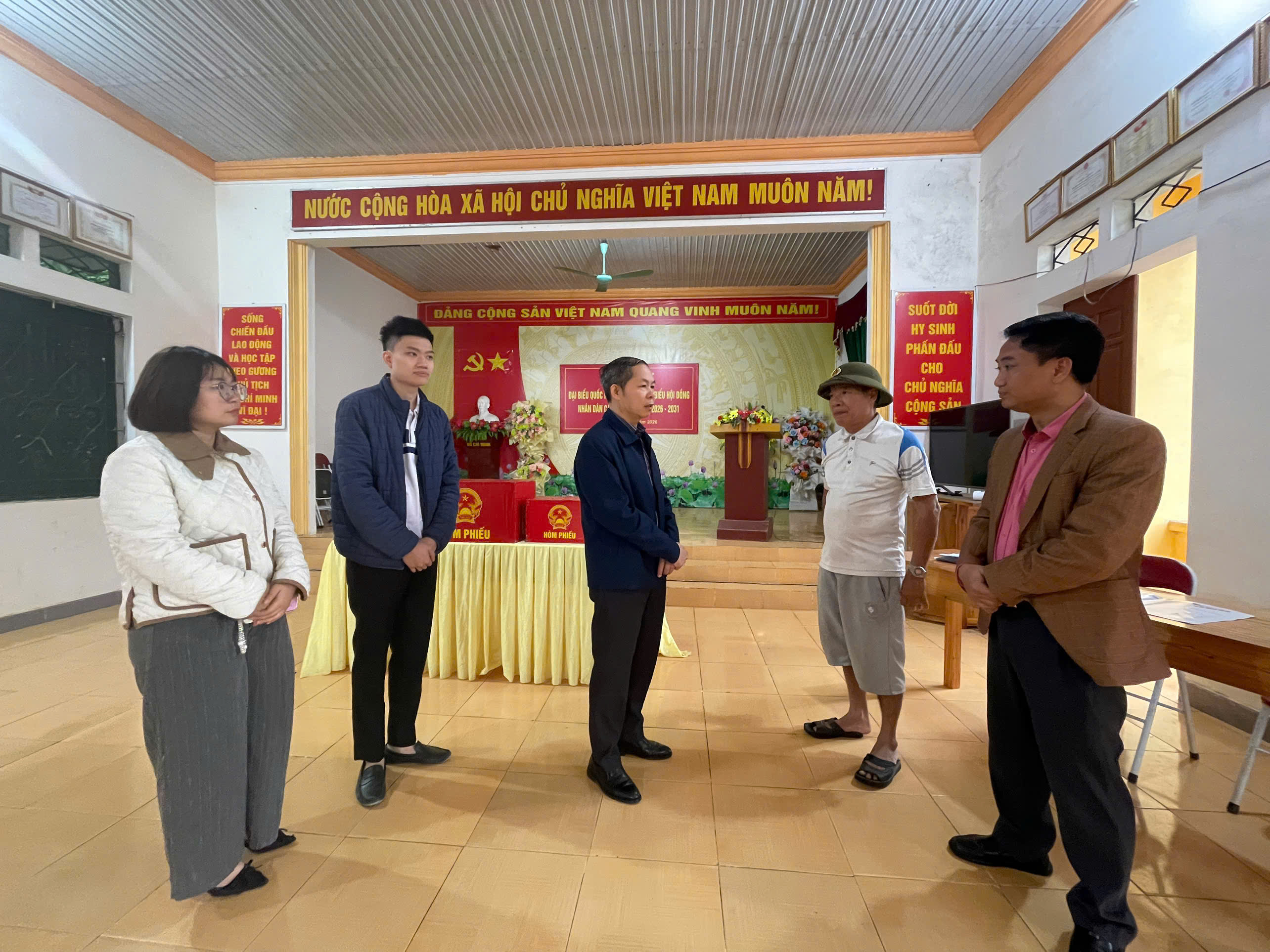 Tổ công tác số 05 kiểm tra tại xã Tân An và xã Trung Hà sát ngày bầu cử