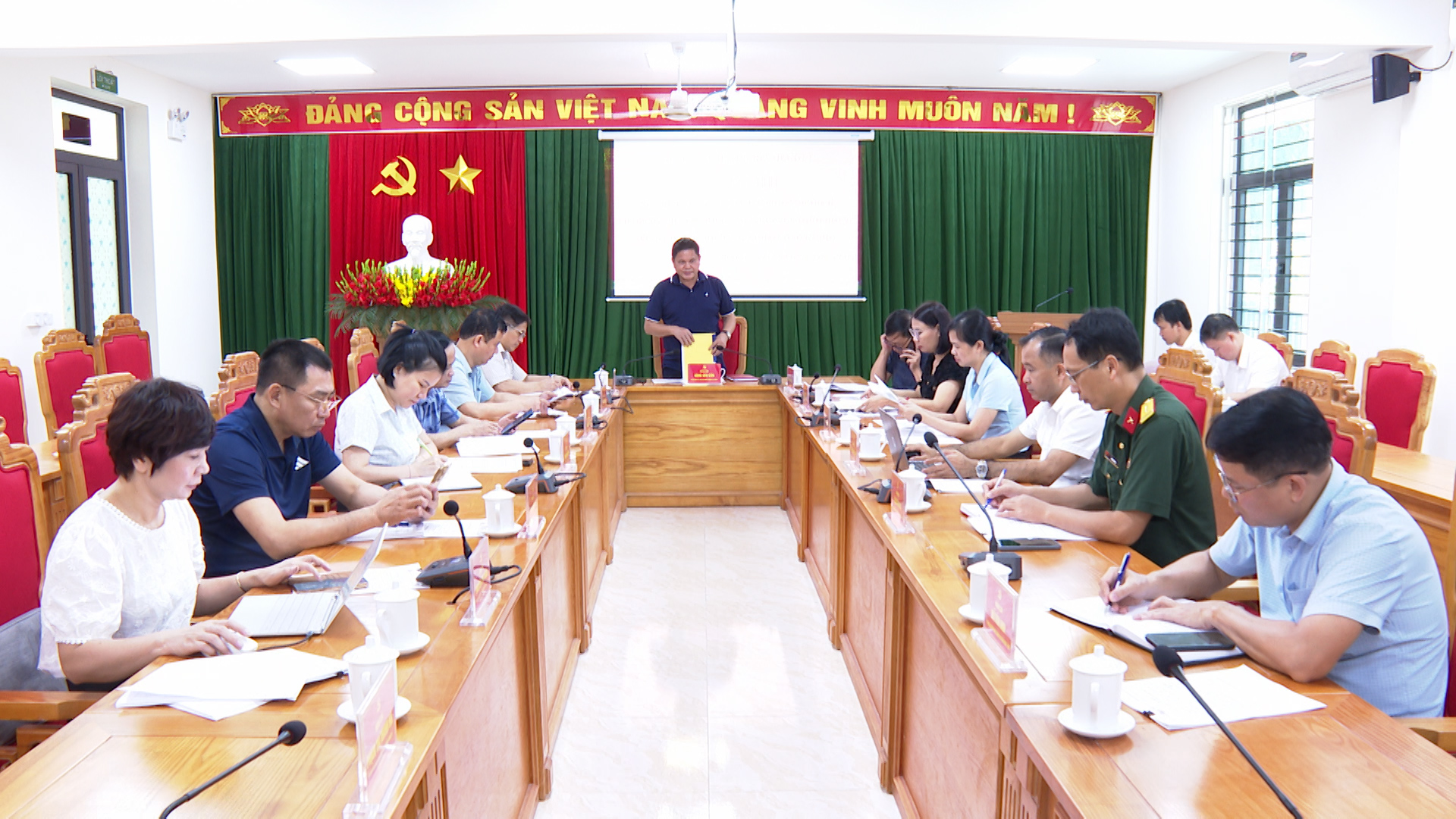 Họp Ban chỉ đạo sắp xếp Tổ dân phố