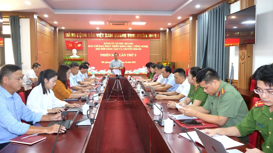 Ban Chỉ đạo phát triển khoa học, công nghệ, đổi mới sáng tạo và chuyển đổi số xã Bắc Quang  họp đánh giá kết quả thực hiện nhiệm vụ 9 tháng đầu năm