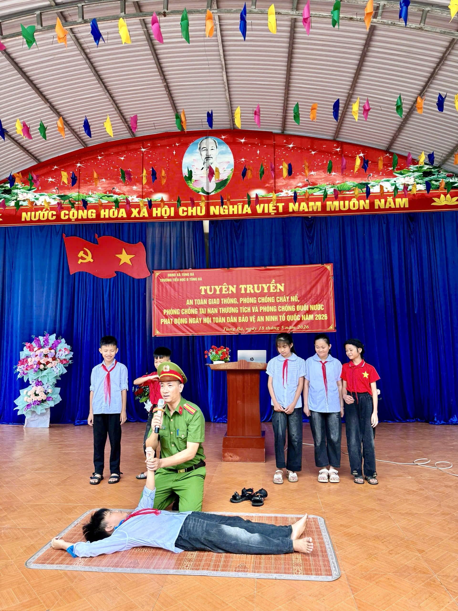TUYÊN TRUYỀN PCCC VÀ CNCH TRONG TRƯỜNG HỌC
