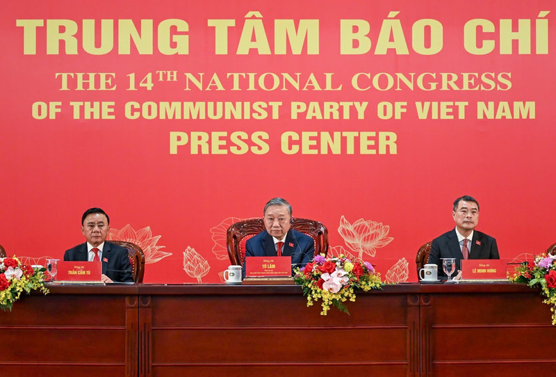 Party General Secretary To Lam chairs international press conference to announce outcomes of 14th National Party Congress