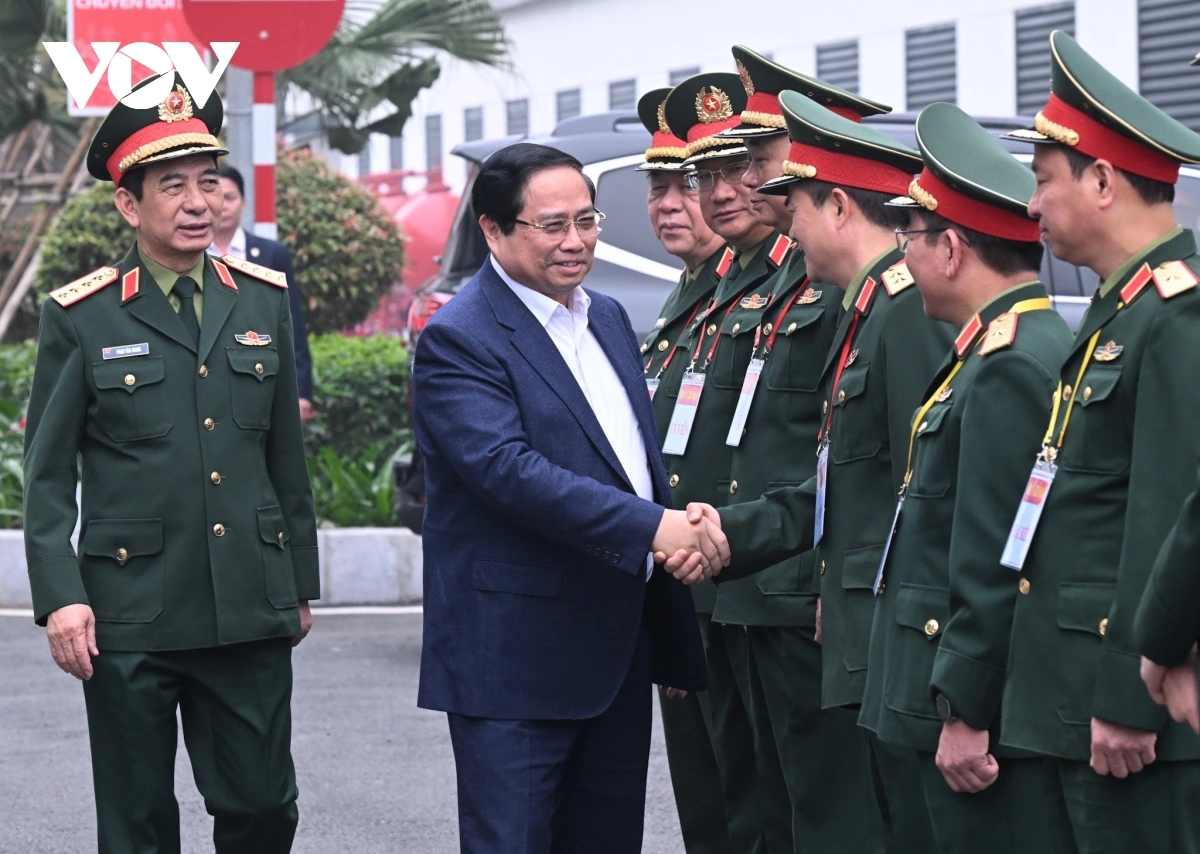 Thủ tướng: Phát huy tinh thần tự lực, tự cường phát triển công nghiệp quốc phòng