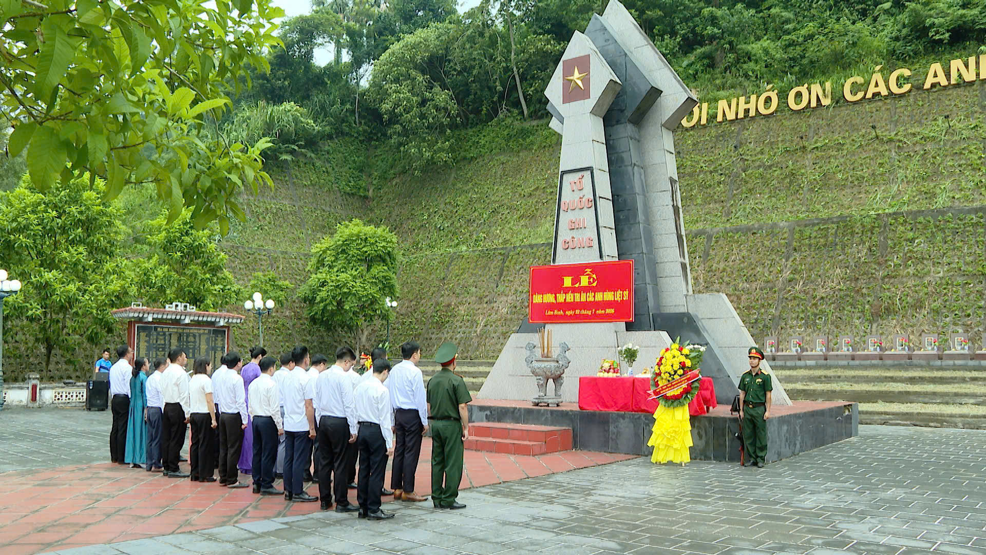 LÂM BÌNH DÂNG HƯƠNG TƯỞNG NIỆM CÁC ANH HÙNG LIỆT SĨ NHÂN KỶ NIỆM 79 NĂM NGÀY THƯƠNG BINH - LIỆT SĨ (27/7/1947 - 27/7/2026)