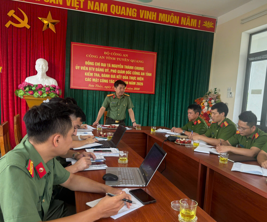 LÃNH ĐẠO CÔNG AN TỈNH KIỂM TRA, ĐÁNH GIÁ KẾT QUẢ THỰC HIỆN CÁC MẶT CÔNG TÁC CỦA CÔNG AN XÃ SƠN THỦY NĂM 2026
