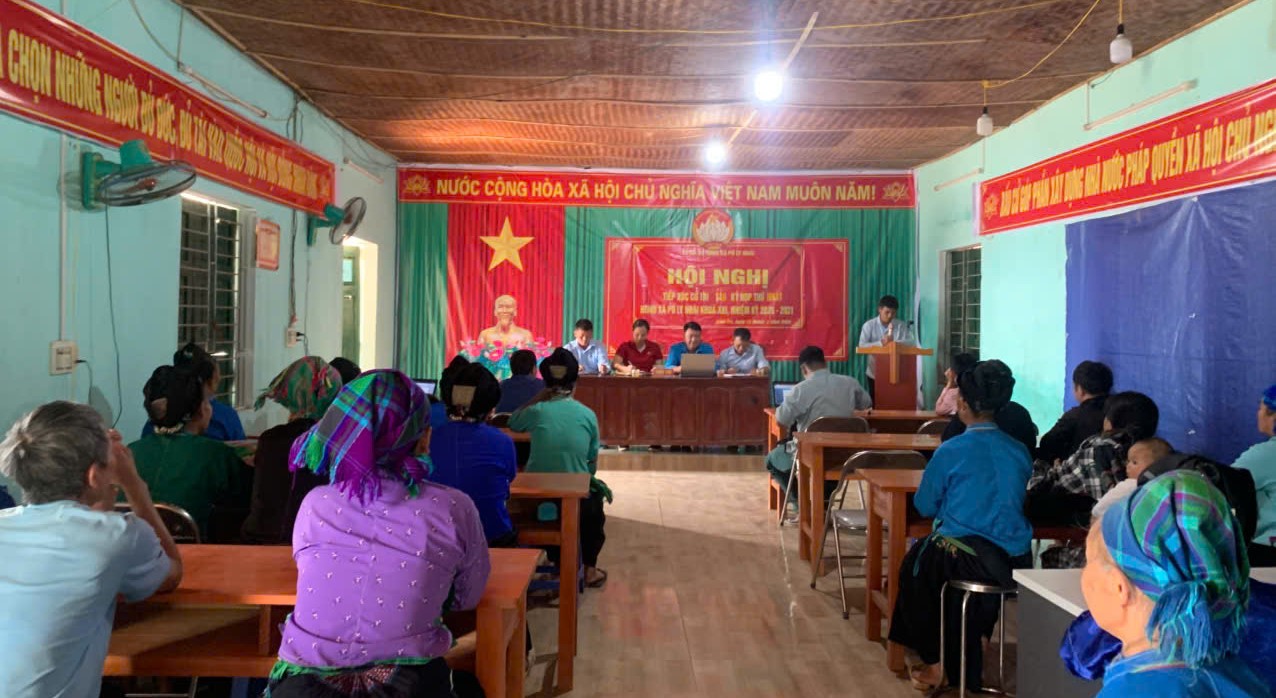 Tổ đại biểu HĐND số 3 xã Pờ Ly Ngài tiếp xúc cử tri