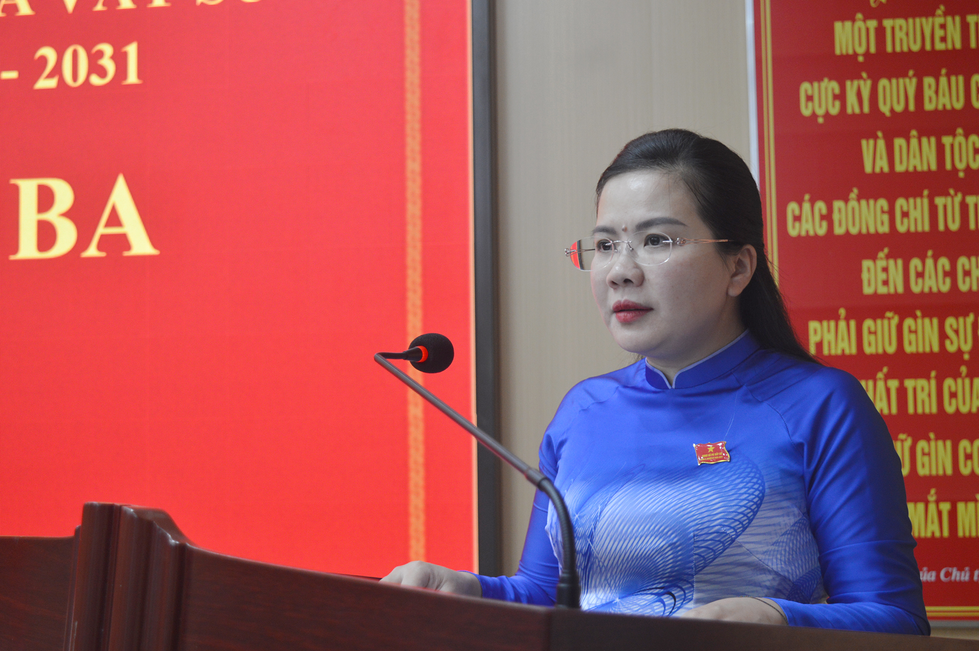 kỳ họp thứ 3 HĐND x&atilde; (10).jpg