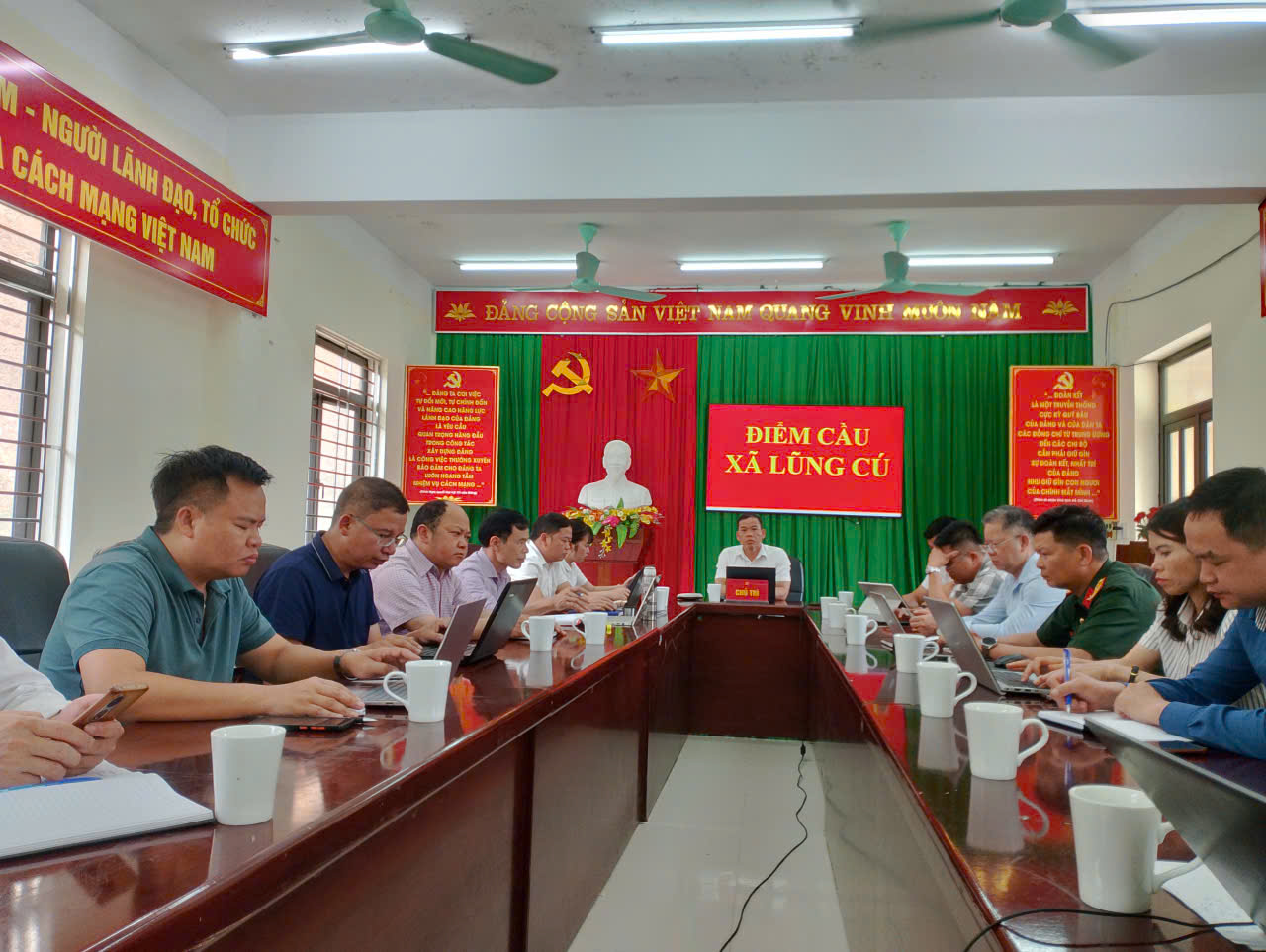 HỘI NGHỊ TRỰC TUYẾN TOÀN QUỐC BỒI DƯỠNG NÂNG CAO NĂNG LỰC, XỬ LÝ TÌNH HUỐNG THỰC TIỄN ĐỐI VỚI ĐỘI NGŨ CÁN BỘ CƠ SỞ