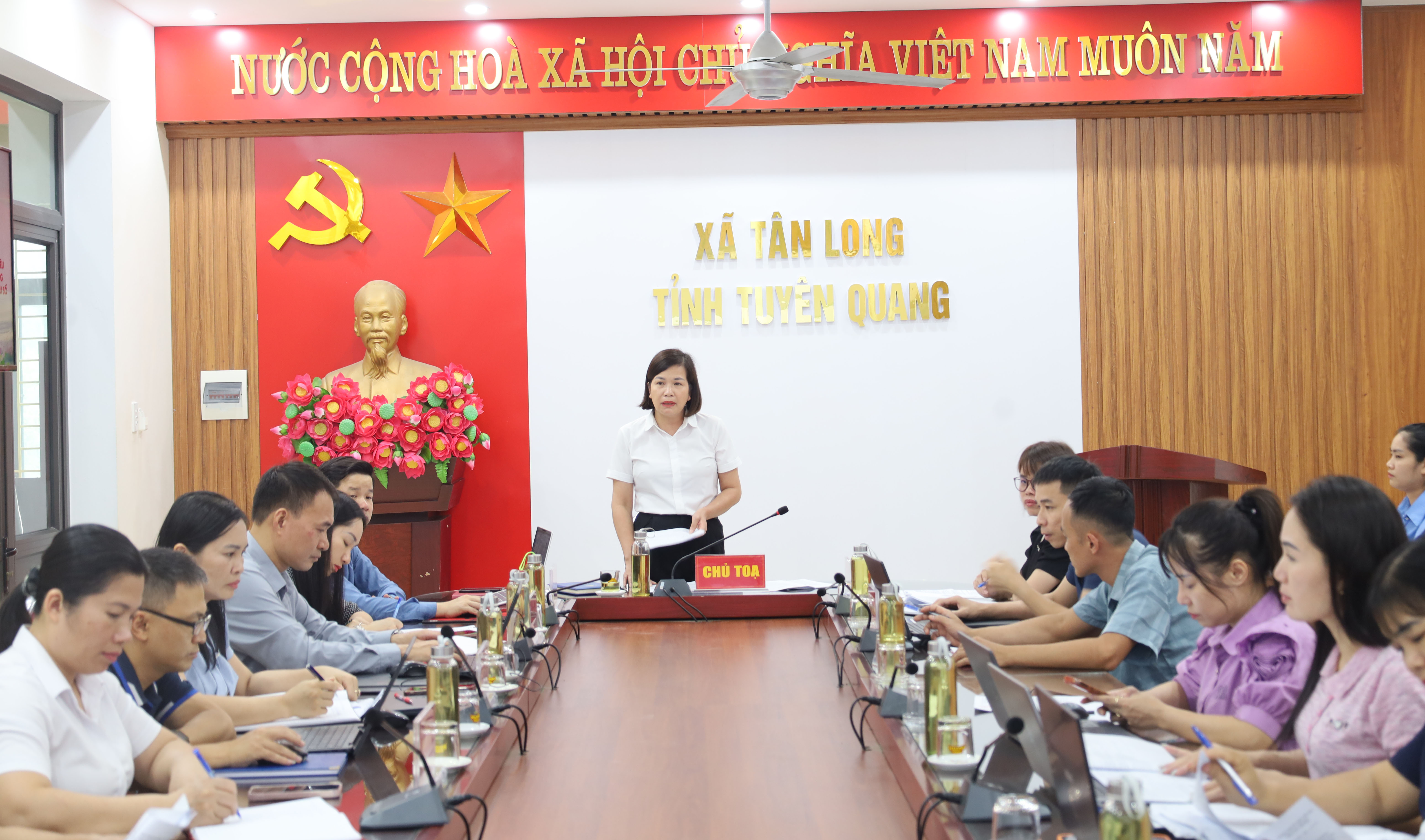 BAN THƯỜNG TRỰC ỦY BAN MTTQ VIỆT NAM XÃ TÂN LONG TỔ CHỨC HỘI NGHỊ PHẢN BIỆN XÃ HỘI, GÓP PHẦN HOÀN THIỆN DỰ THẢO KẾ HOẠCH THỰC HIỆN CÁC CHƯƠNG TRÌNH MỤC TIÊU QUỐC GIA GIAI ĐOẠN 2026–2030