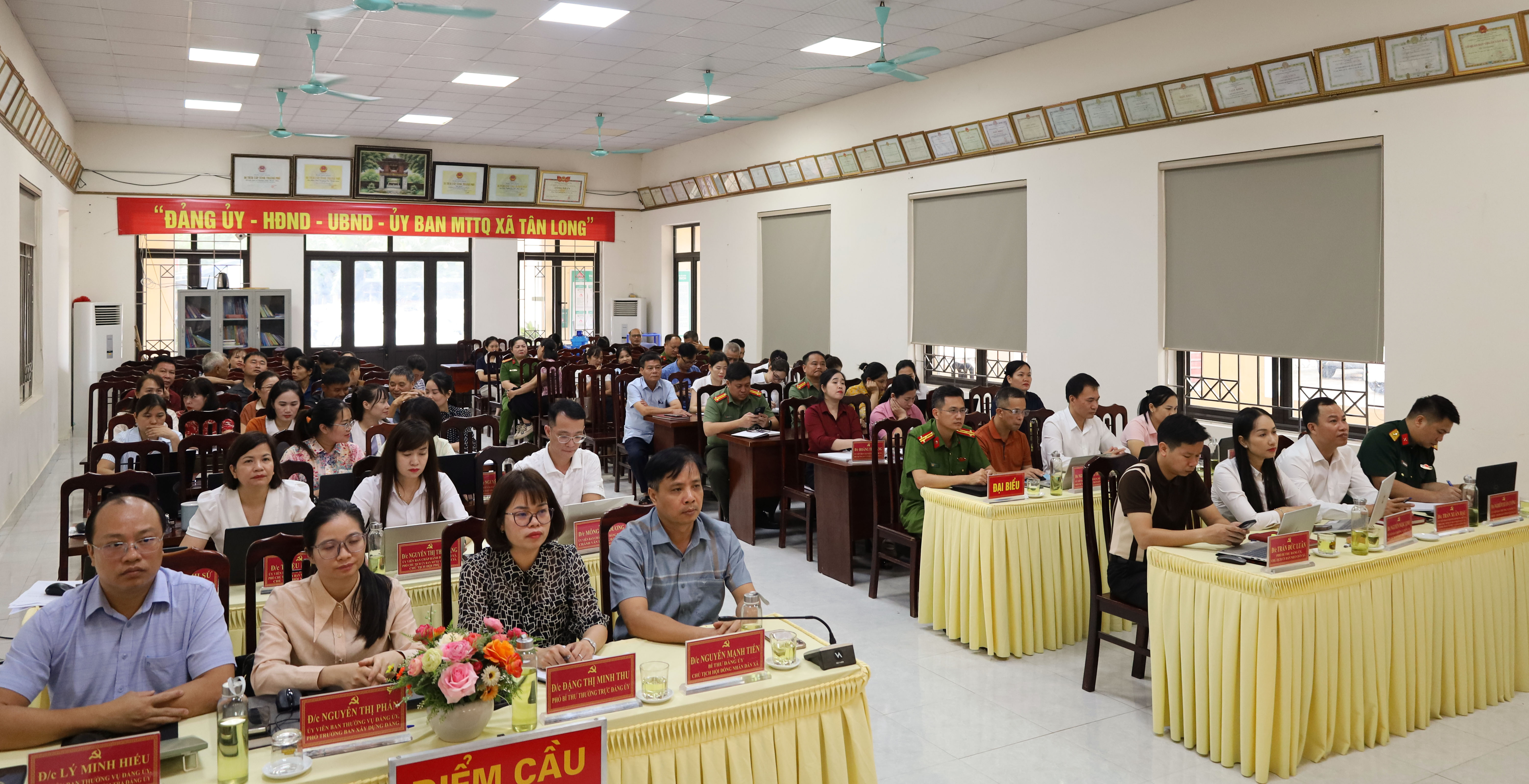 Xã Tân Long tham dự Hội nghị toàn quốc nghiên cứu, học tập, quán triệt và triển khai thực hiện Nghị quyết số 10-NQ/TW của Bộ Chính trị