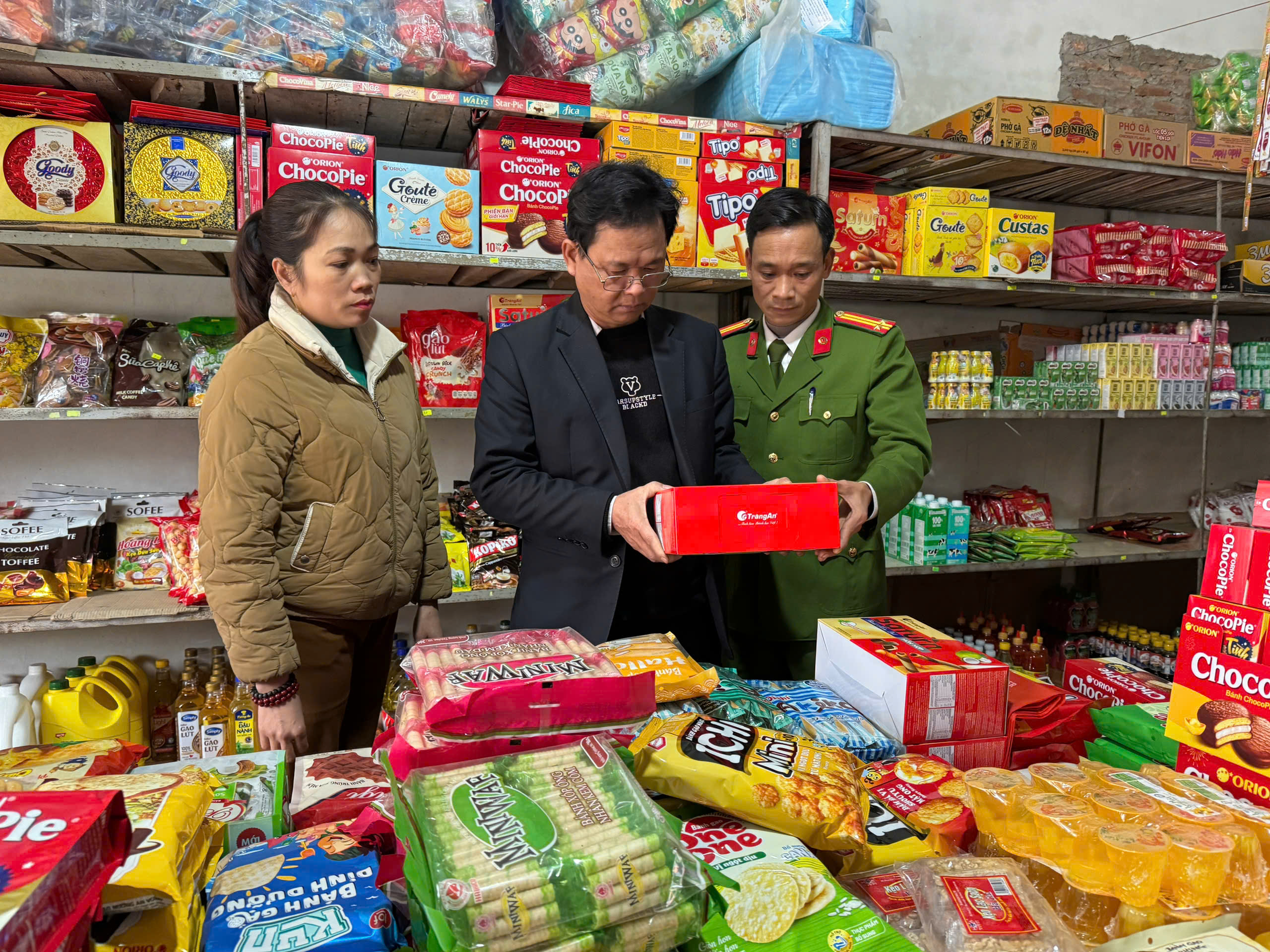 Xã Bình Xa tăng cường kiểm tra vệ sinh an toàn thực phẩm dịp trước, trong và sau tết Nguyên đán Bính Ngọ 2026 	