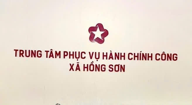 Phát huy vai trò trung tâm Phục vụ hành chính công, trong xây dựng chính quyền địa phương hai cấp gần dân, sát dân, phục vụ nhân dâ