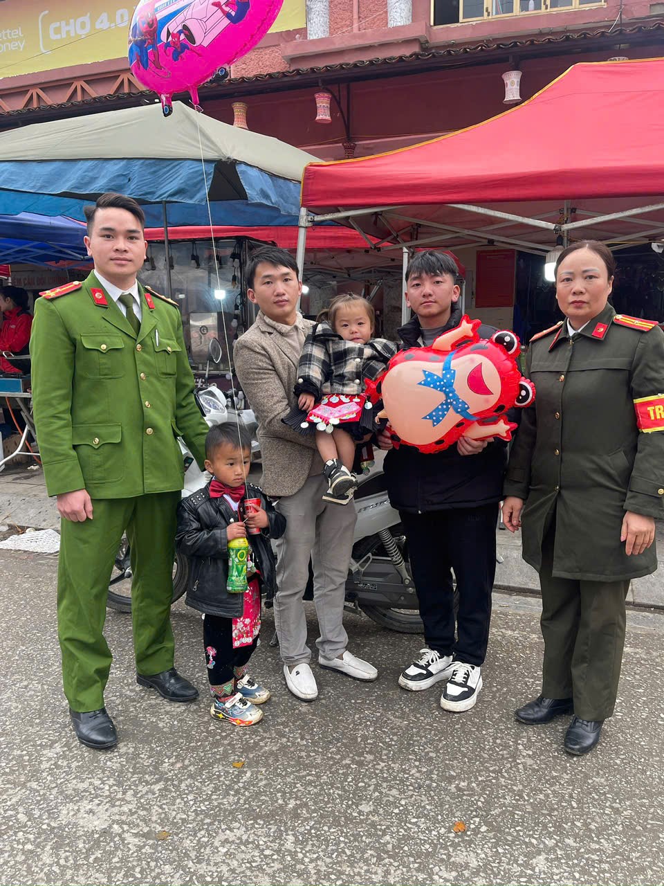 KỊP THỜI HỖ TRỢ CHÁU BÉ TÌM LẠI NGƯỜI THÂN TRONG DỊP DU XUÂN