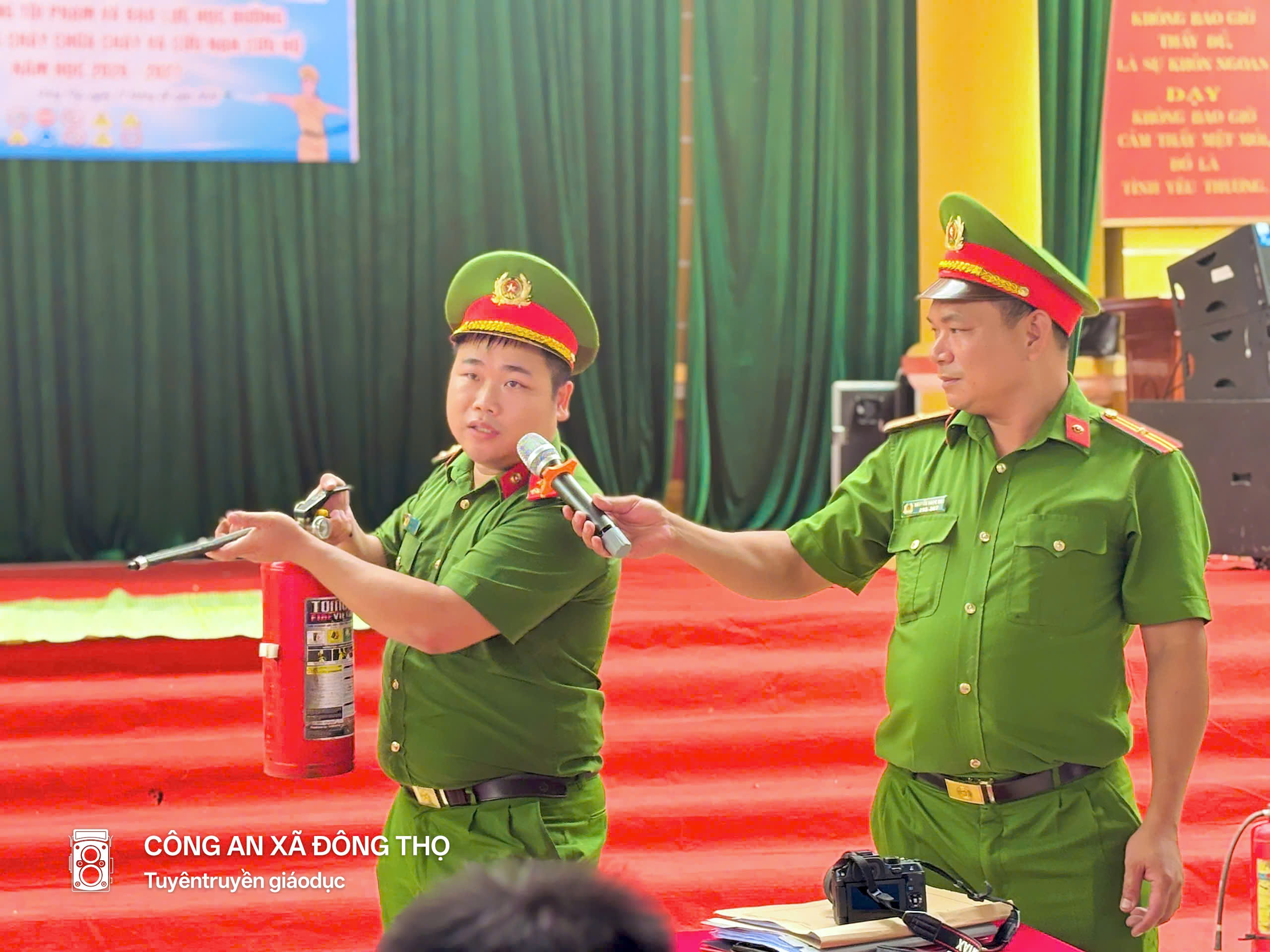 CÔNG AN XÃ ĐÔNG THỌ TUYÊN TRUYỀN, GIÁO DỤC PHÁP LUẬT, PHÒNG CHỐNG BẠO LỰC HỌC ĐƯỜNG VÀ TRANG BỊ KỸ NĂNG THIẾT THỰC CHO HỌC SINH