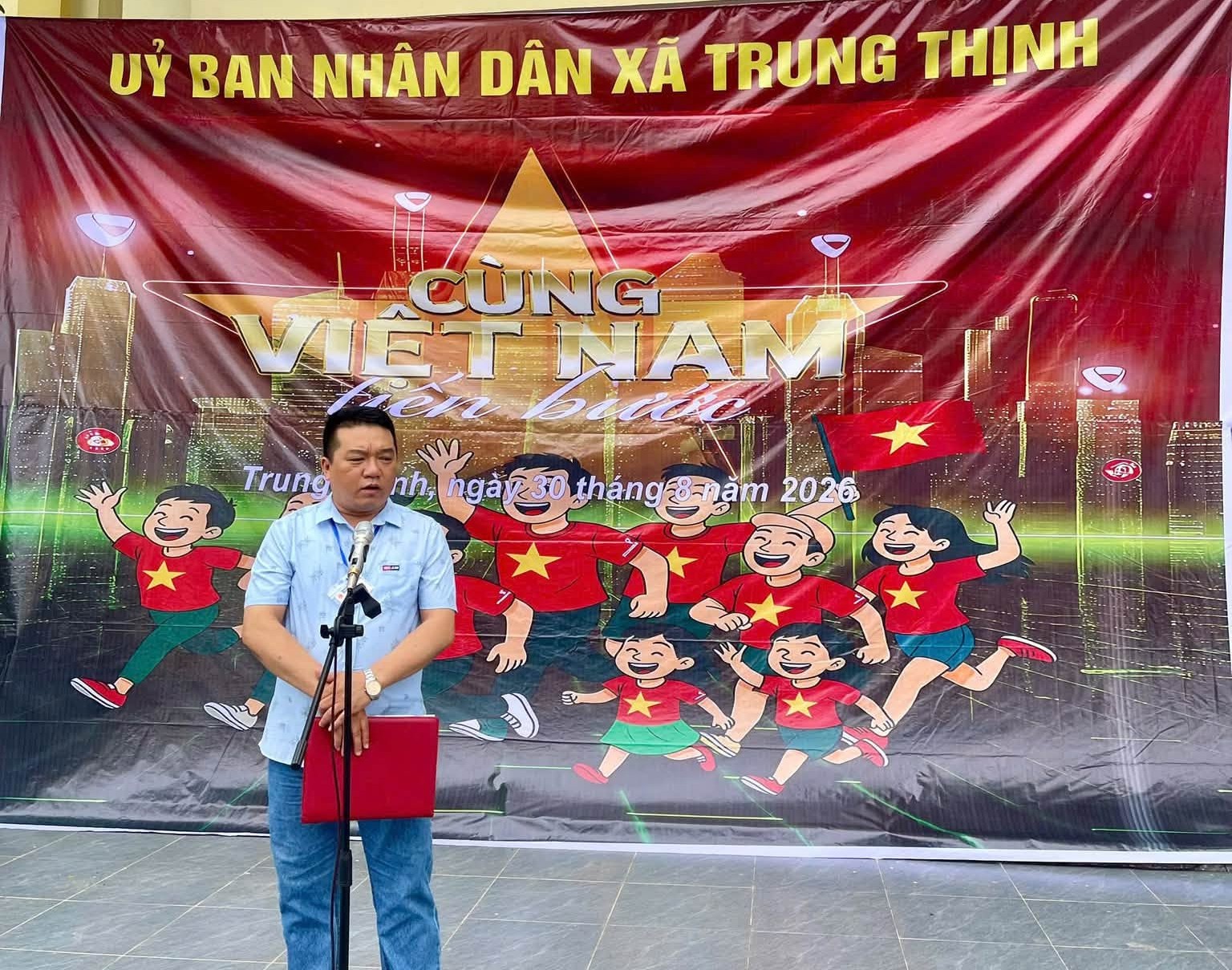 UBND XÃ TRUNG THỊNH HƯỞNG ỨNG CHƯƠNG TRÌNH ĐI BỘ “CÙNG VIỆT NAM TIẾN BƯỚC”