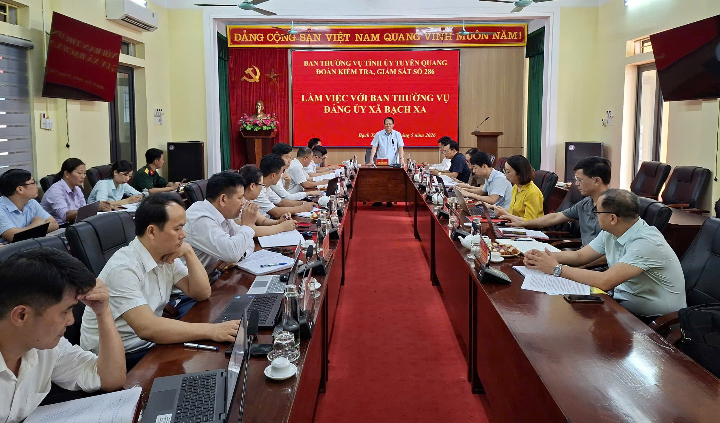 ĐOÀN KIỂM TRA SỐ 286 CỦA BAN THƯỜNG VỤ  TỈNH ỦY LÀM VIỆC VỚI BAN THƯỜNG VỤ ĐẢNG ỦY XÃ BẠCH XA 