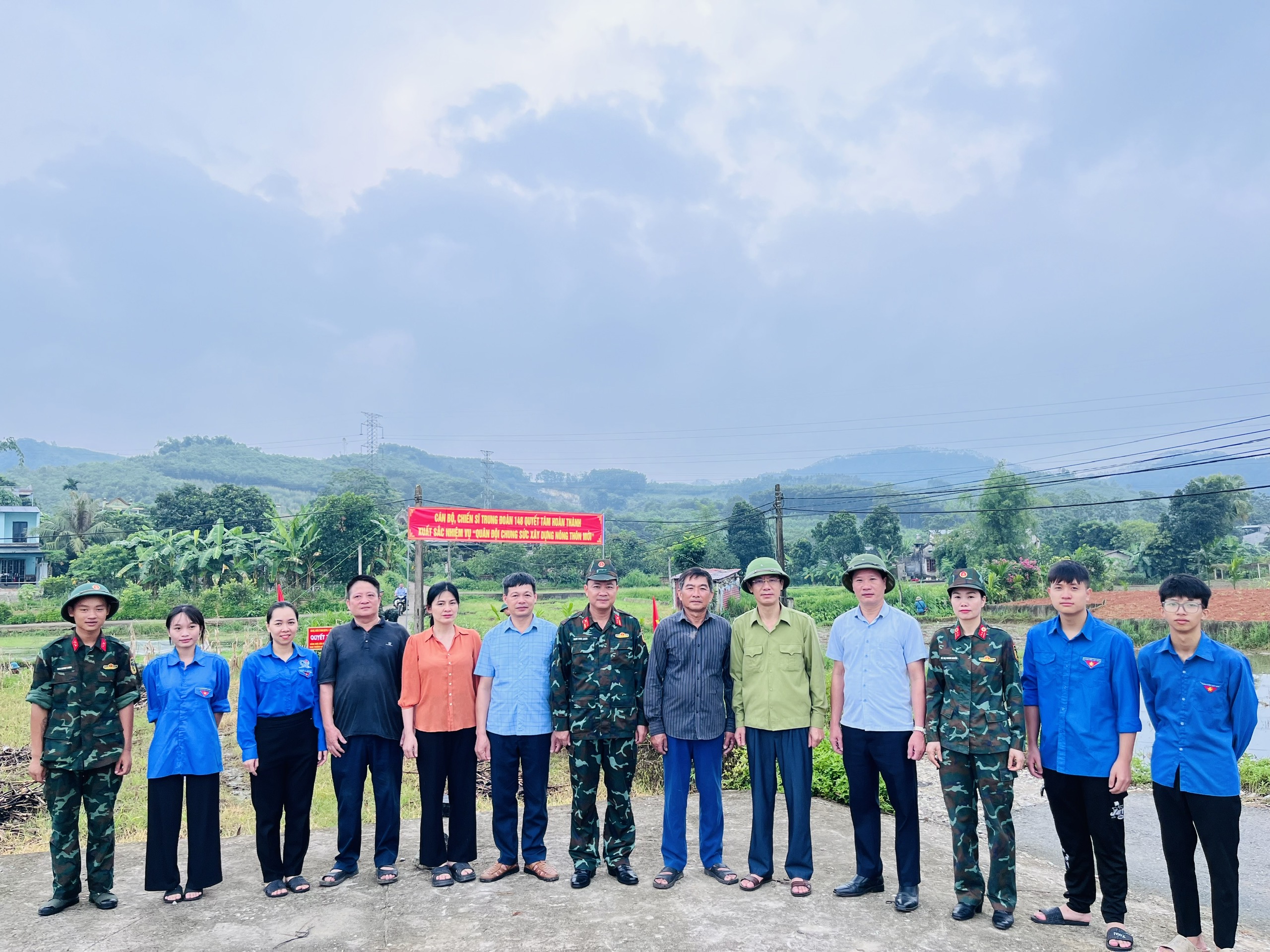 Đồng loạt ra quân nạo vét kênh mương: An Tường chủ động ứng phó mùa mưa bão, đồng chí Bí thư Đảng ủy phường An Tường trực tiếp chỉ đạo.