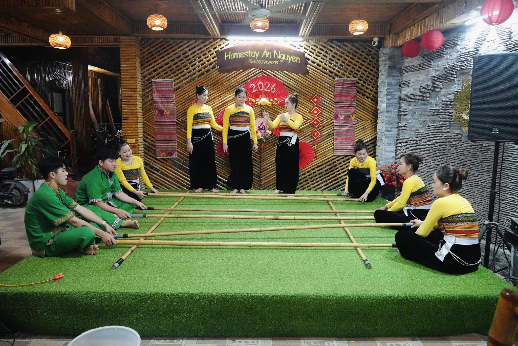 Xã Thuận Hòa tham quan học tập kinh nghiệm du lịch cộng đồng, du lịch sinh thái tại xã Mai Hạ (tỉnh Phú Thọ) và xã Pù Luông (tỉnh Thanh Hóa).