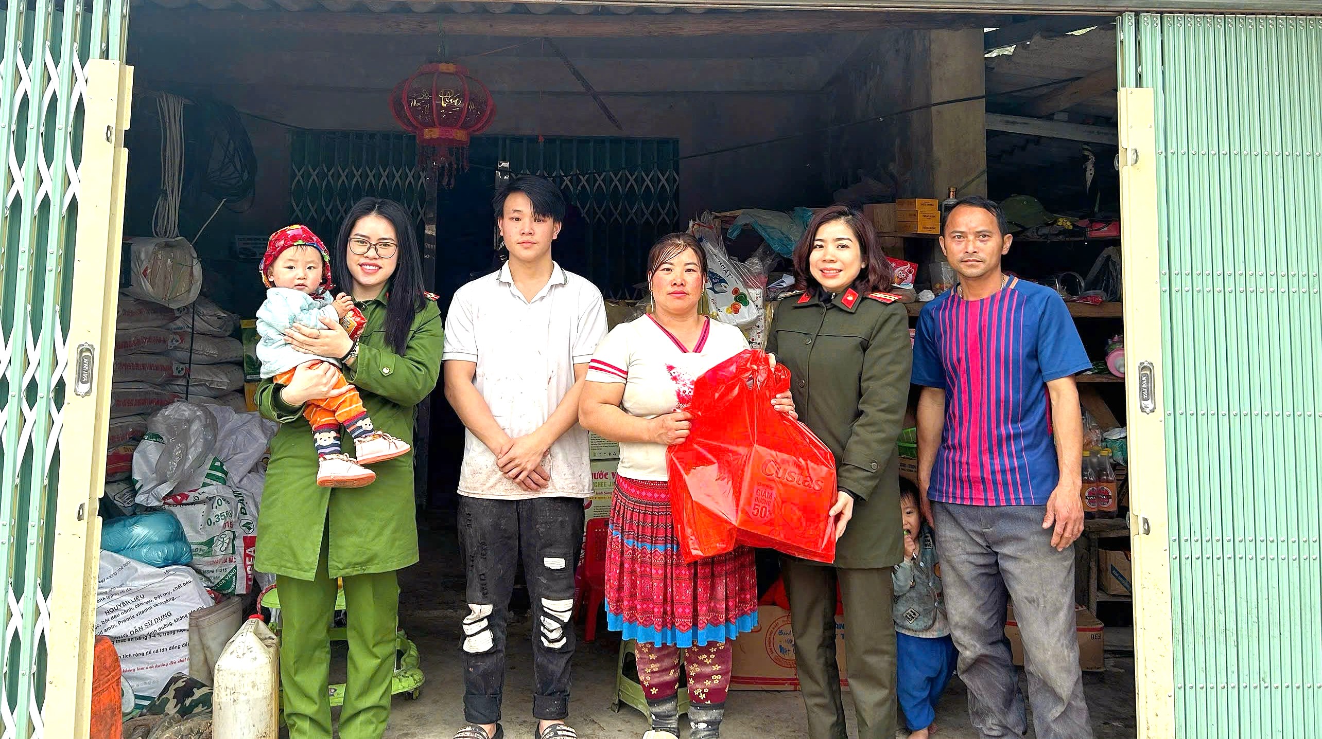 GẶP MẶT, ĐỘNG VIÊN CÔNG DÂN THAM GIA NGHĨA VỤ CÔNG AN NHÂN DÂN