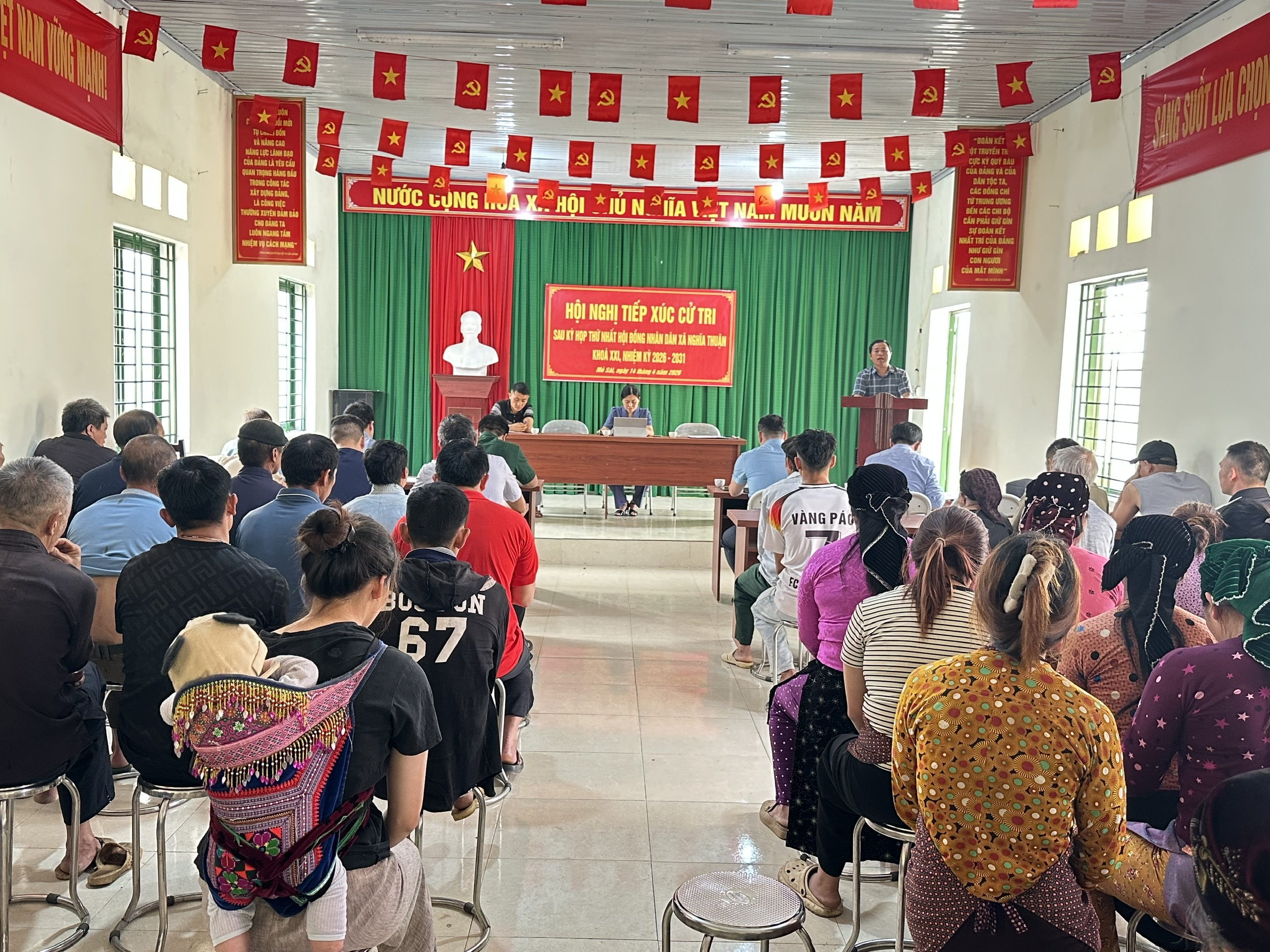 Hội nghị tiếp xúc cử tri sau kỳ họp thứ nhất HĐND xã Nghĩa Thuận khóa XXI, nhiệm kỳ 2026-2031 tại thôn Mở Sài