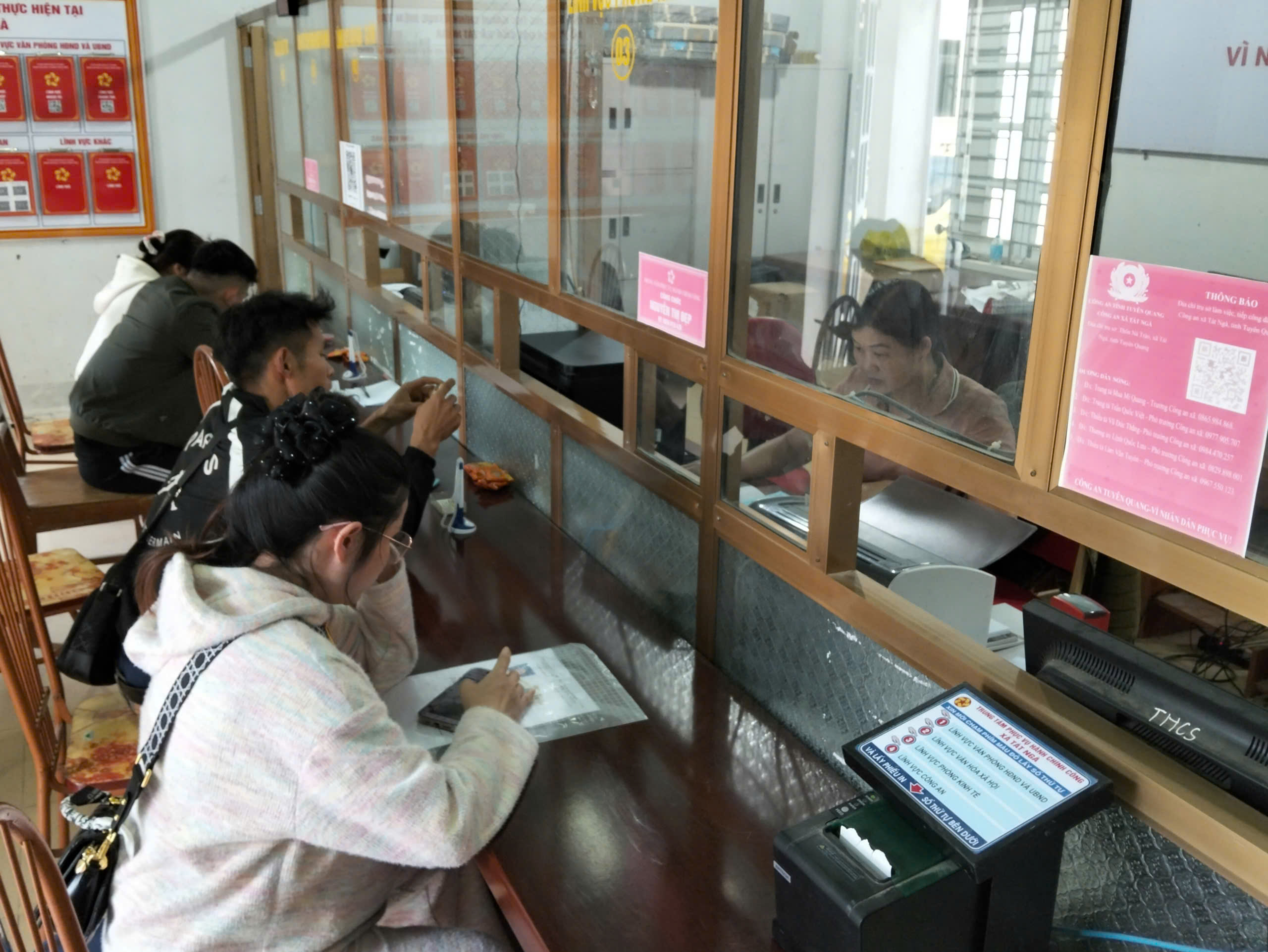 Tát Ngà triển khai dịch vụ công trực tuyến đạt nhiều kết quả ấn tượng