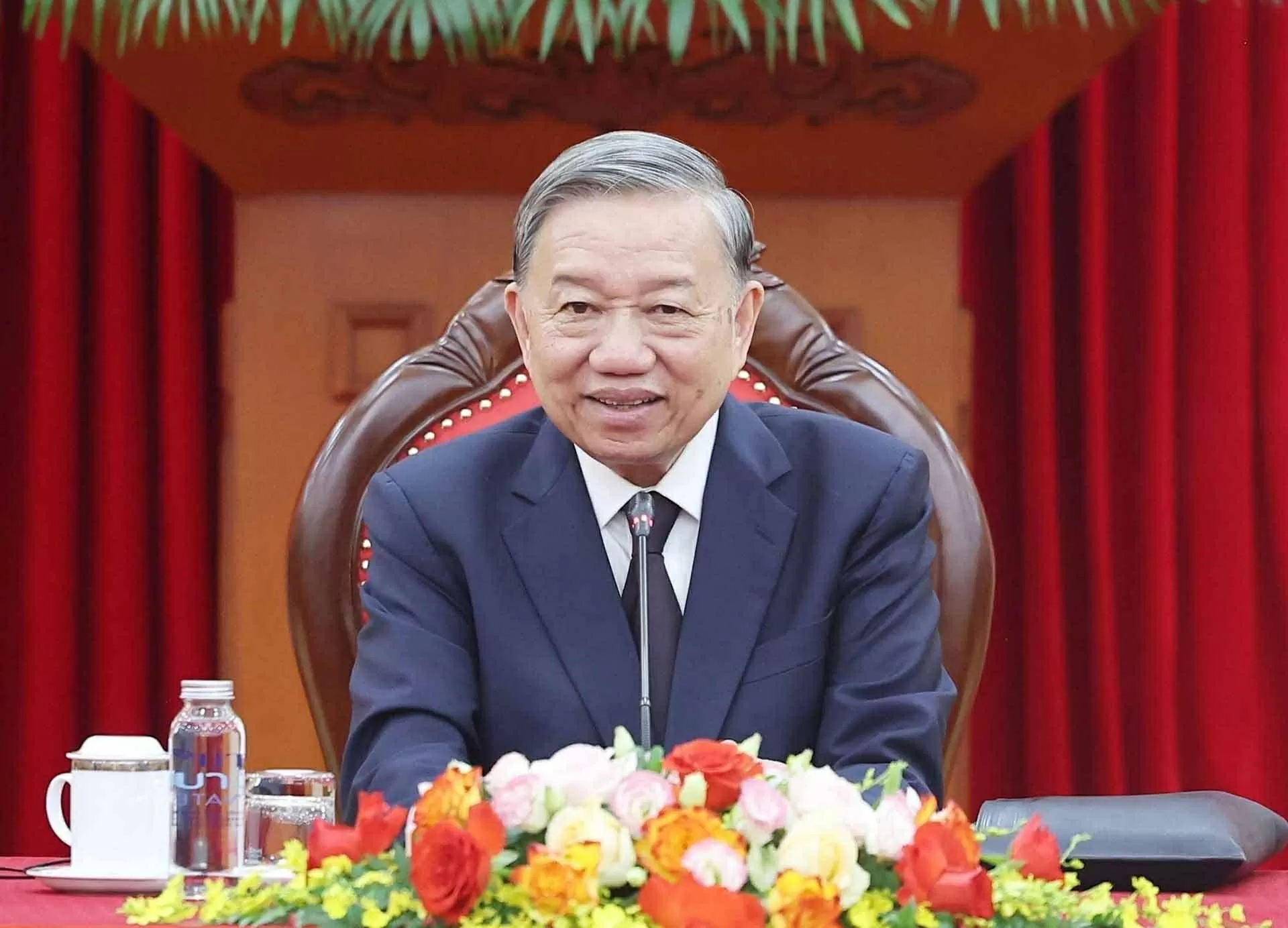 Party General Secretary To Lam and Cambodian People’s Party President Hun Sen hold phone talks