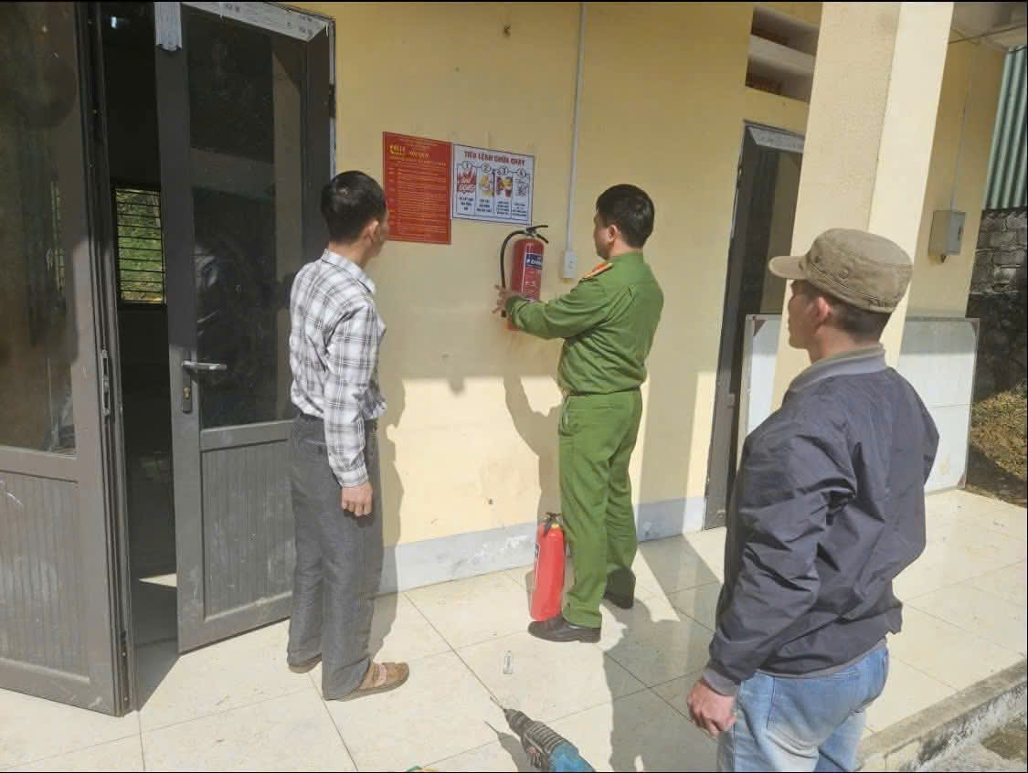 CÔNG AN XÃ THUẬN HÒA CHỦ ĐỘNG PCCC RỪNG