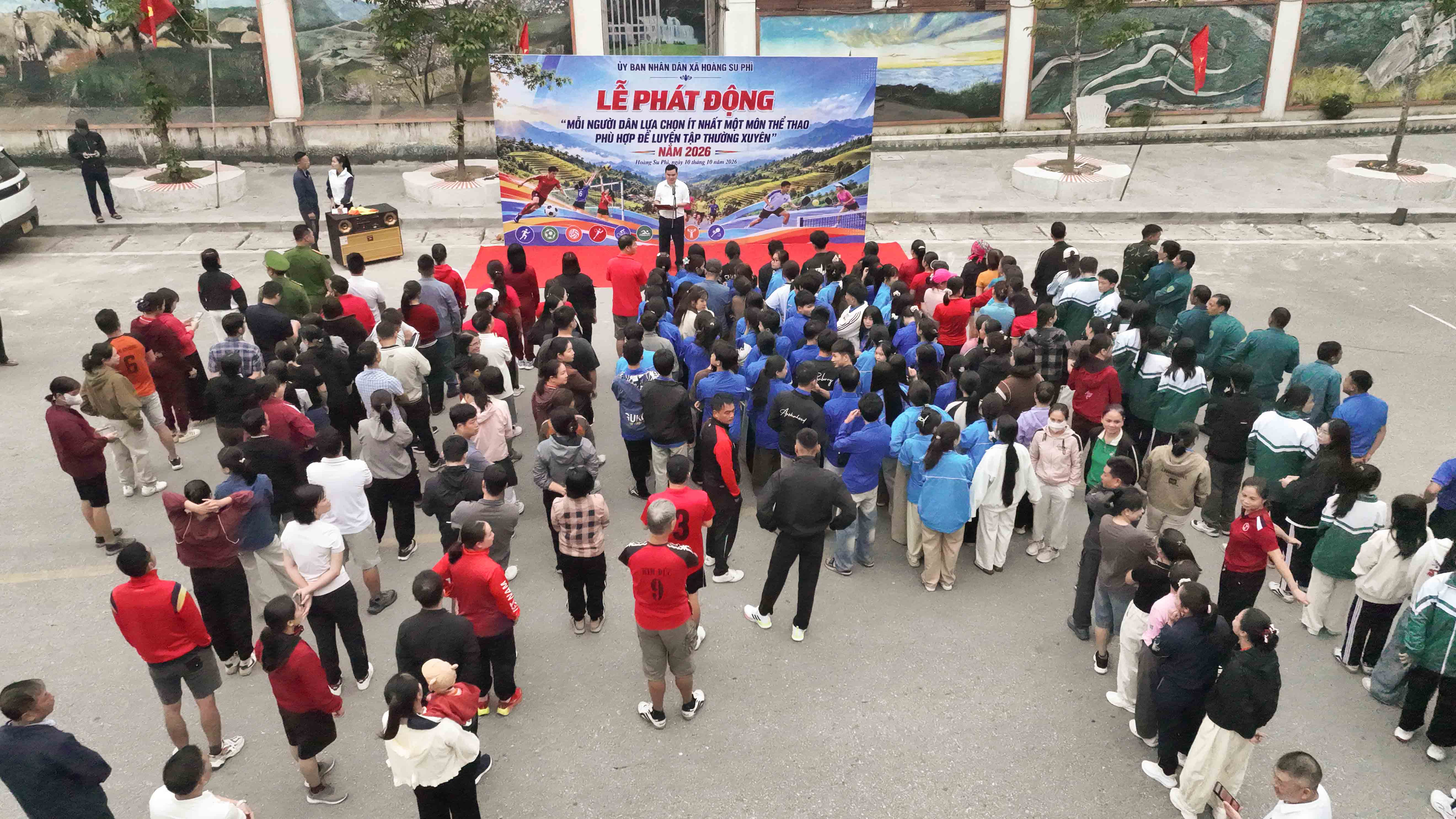 Hoàng Su Phì hưởng ứng Lễ phát động phong trào “Mỗi người dân lựa chọn ít nhất một môn thể thao phù hợp để tập luyện thường xuyên” năm 2026