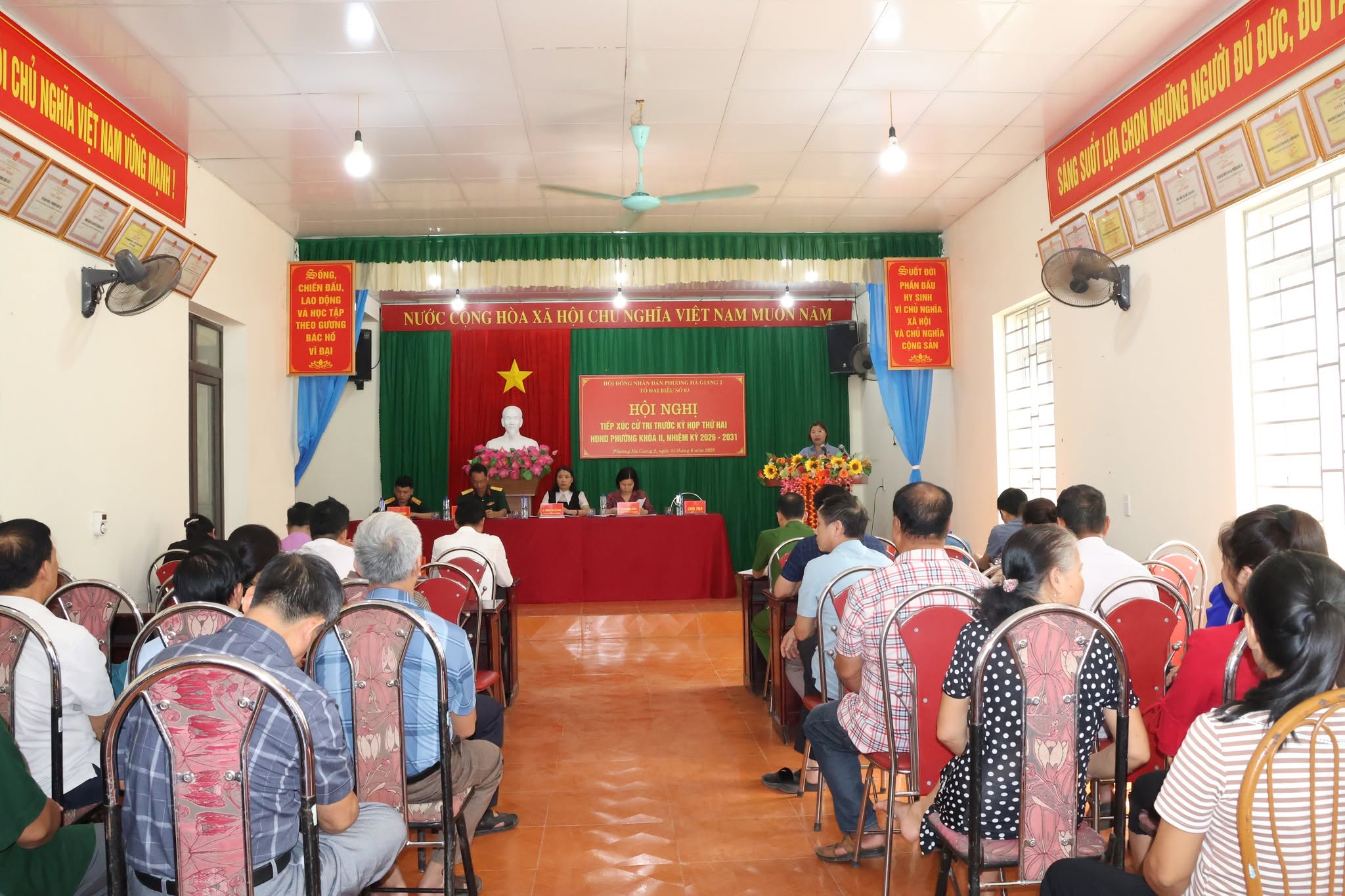 TỔ ĐẠI BIỂU SỐ 03 HĐND PHƯỜNG HÀ GIANG 2 TIẾP XÚC CỬ TRI TRƯỚC KỲ HỌP THỨ HAI HĐND PHƯỜNG KHÓA II