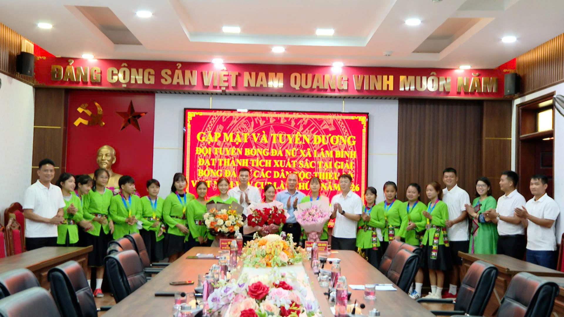 Gặp mặt, chúc mừng đội bóng đá nữ xã Lâm Bình đạt thành tích xuất sắc tại Giải bóng đá nữ các dân tộc thiểu số Việt Nam - VTV Cup lần thứ I, năm 2026