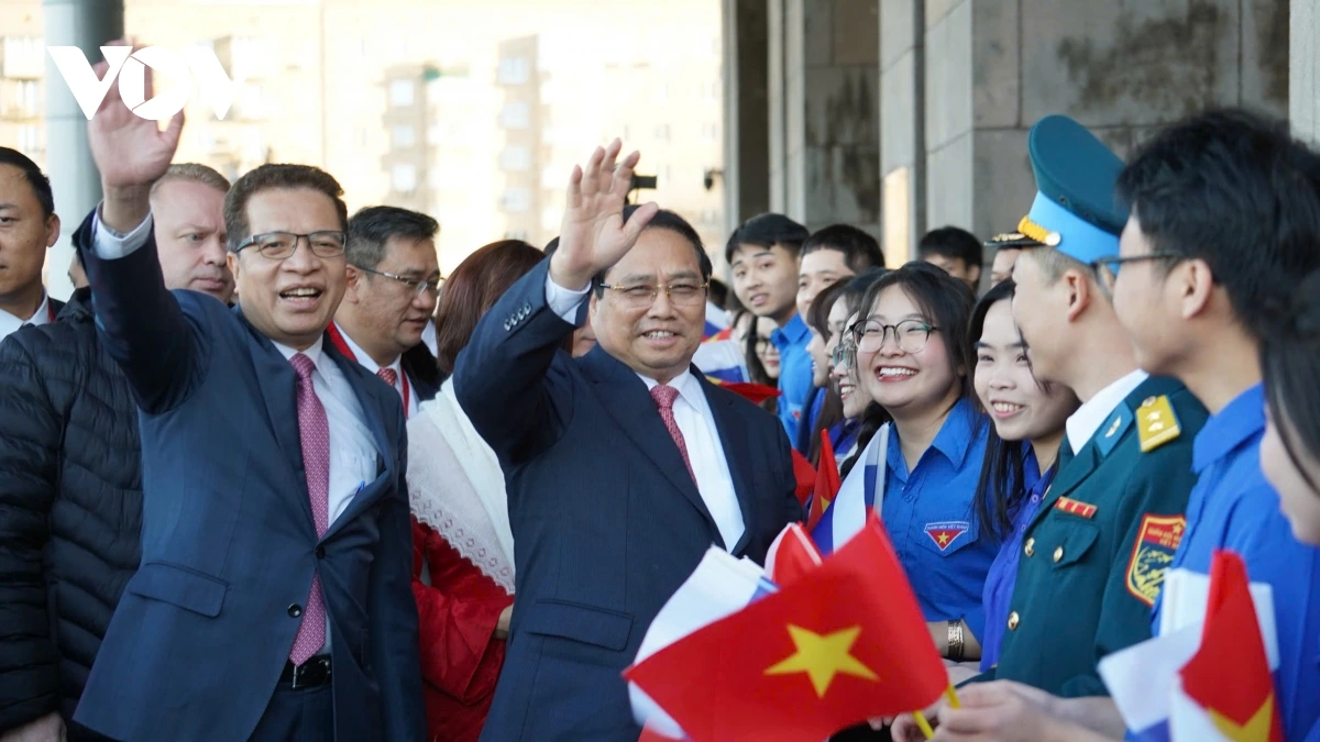 Thủ tướng Phạm Minh Chính gặp gỡ cộng đồng người Việt Nam tại Liên bang Nga