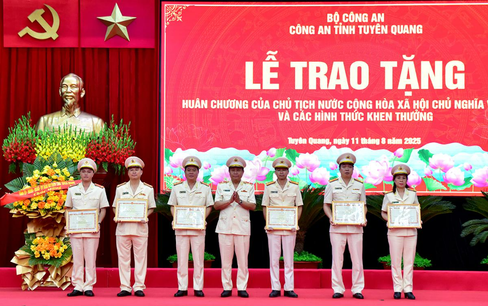 GIỮ BÌNH YÊN ĐÓN XUÂN MỚI