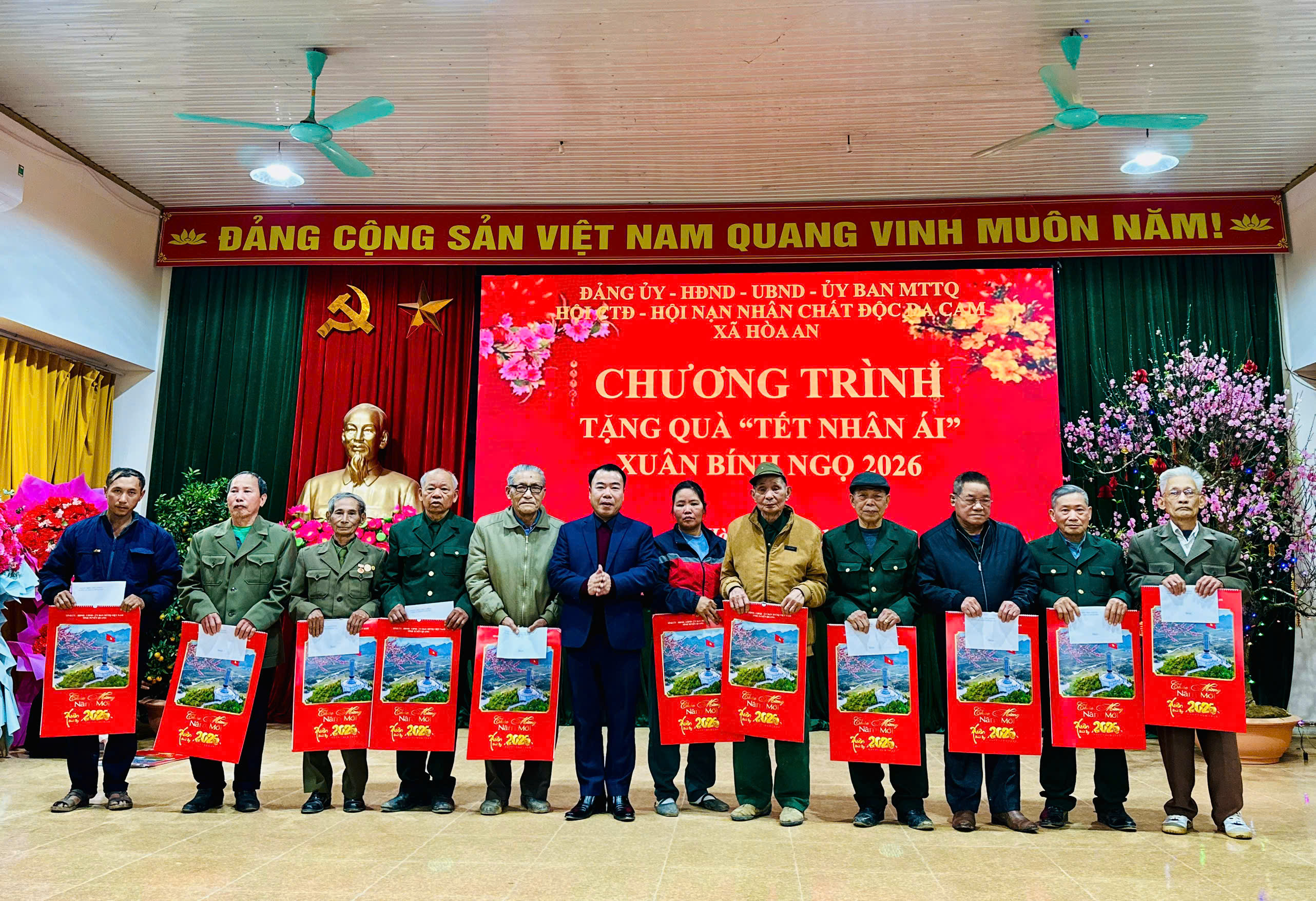 HÒA AN: TỔ CHỨC CHƯƠNG TRÌNH TẶNG QUÀ “TẾT NHÂN ÁI” XUÂN BÍNH NGỌ (ĐỢT 3)